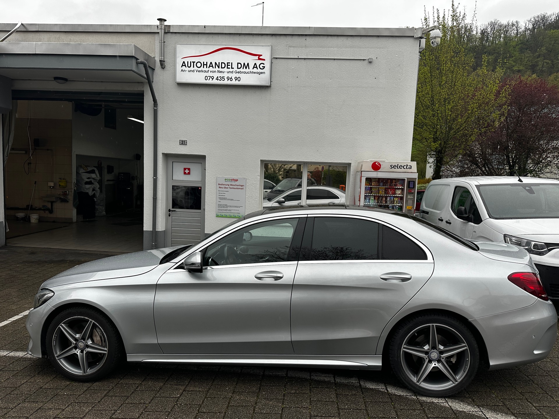 MERCEDES-BENZ C 250 d Swiss Star Avantgarde 4Matic 9G-Tronic-image-2