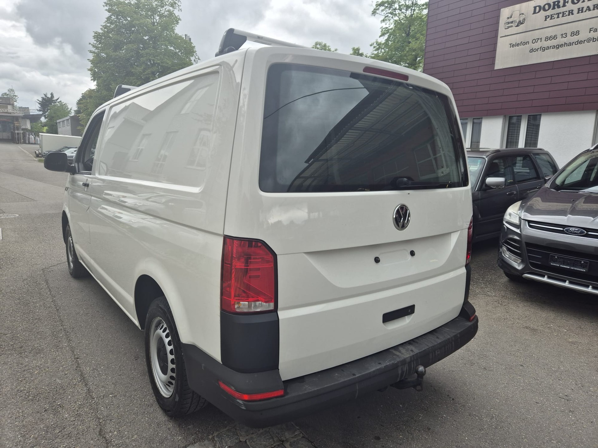 VW T6.1 2.0 TDI 4Motion DSG-image-3