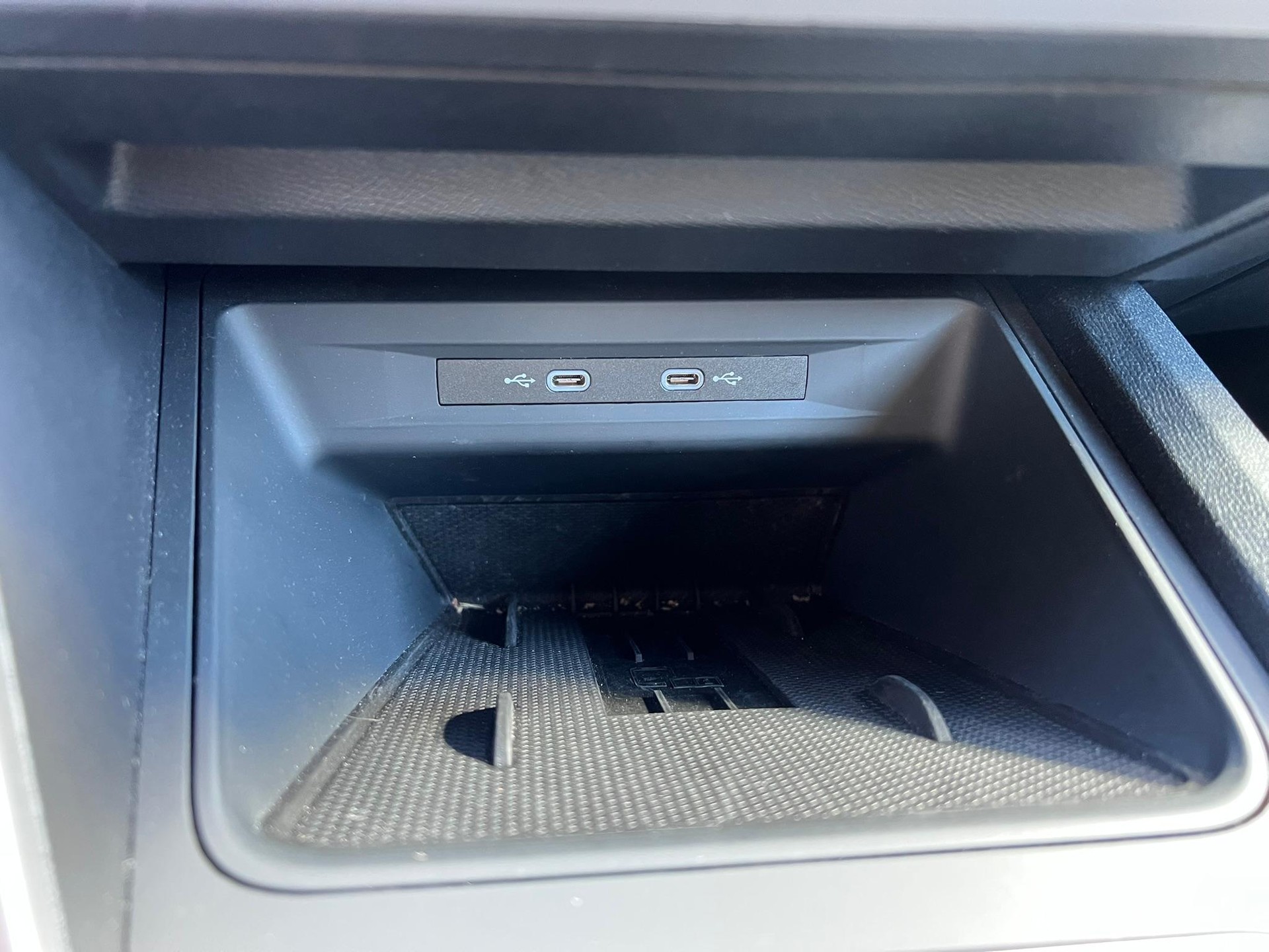 SEAT Leon ST 1.5 eHybrid FR DSG-image-19