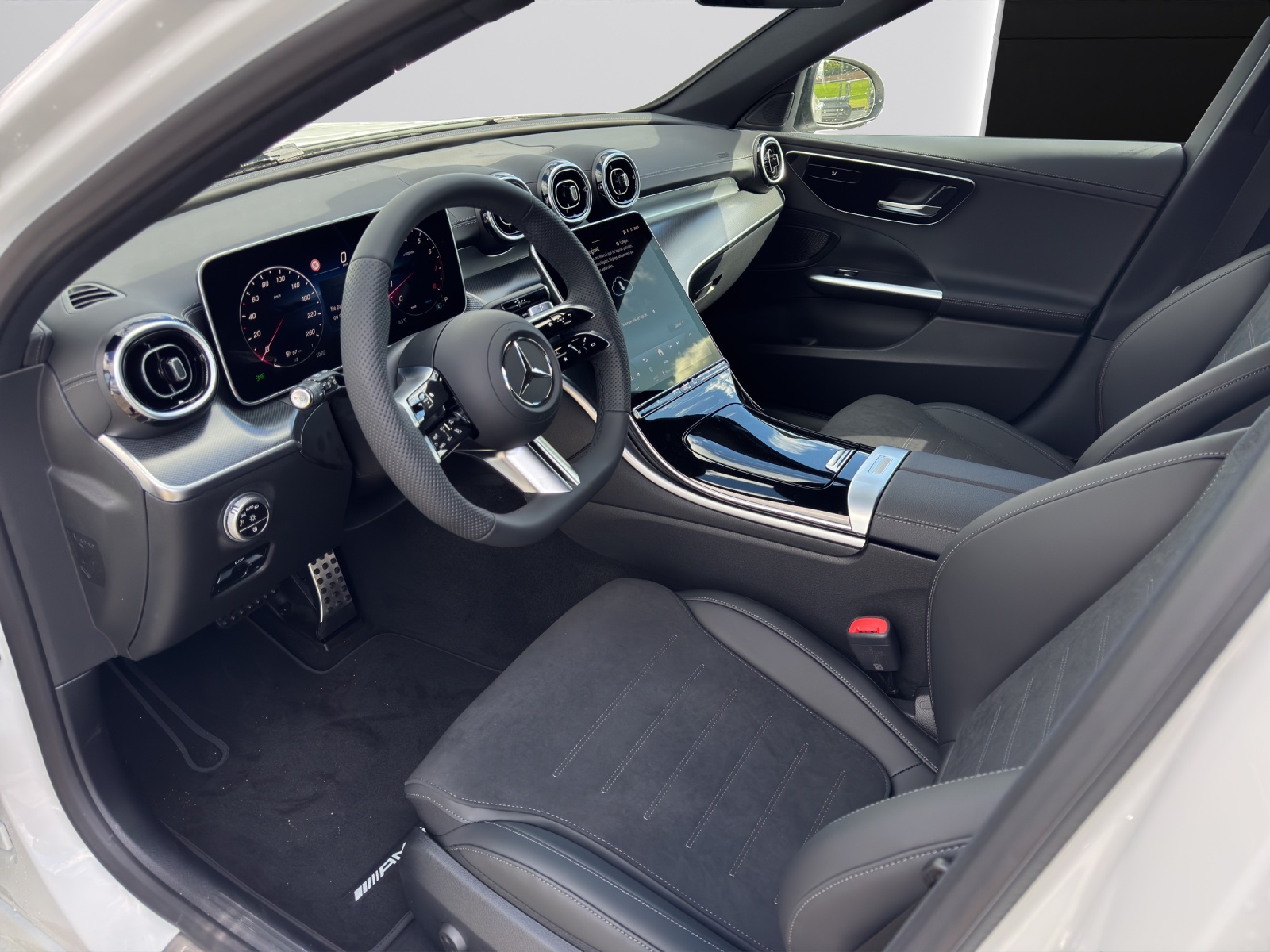MERCEDES-BENZ C 200 T 4 Matic-image-5