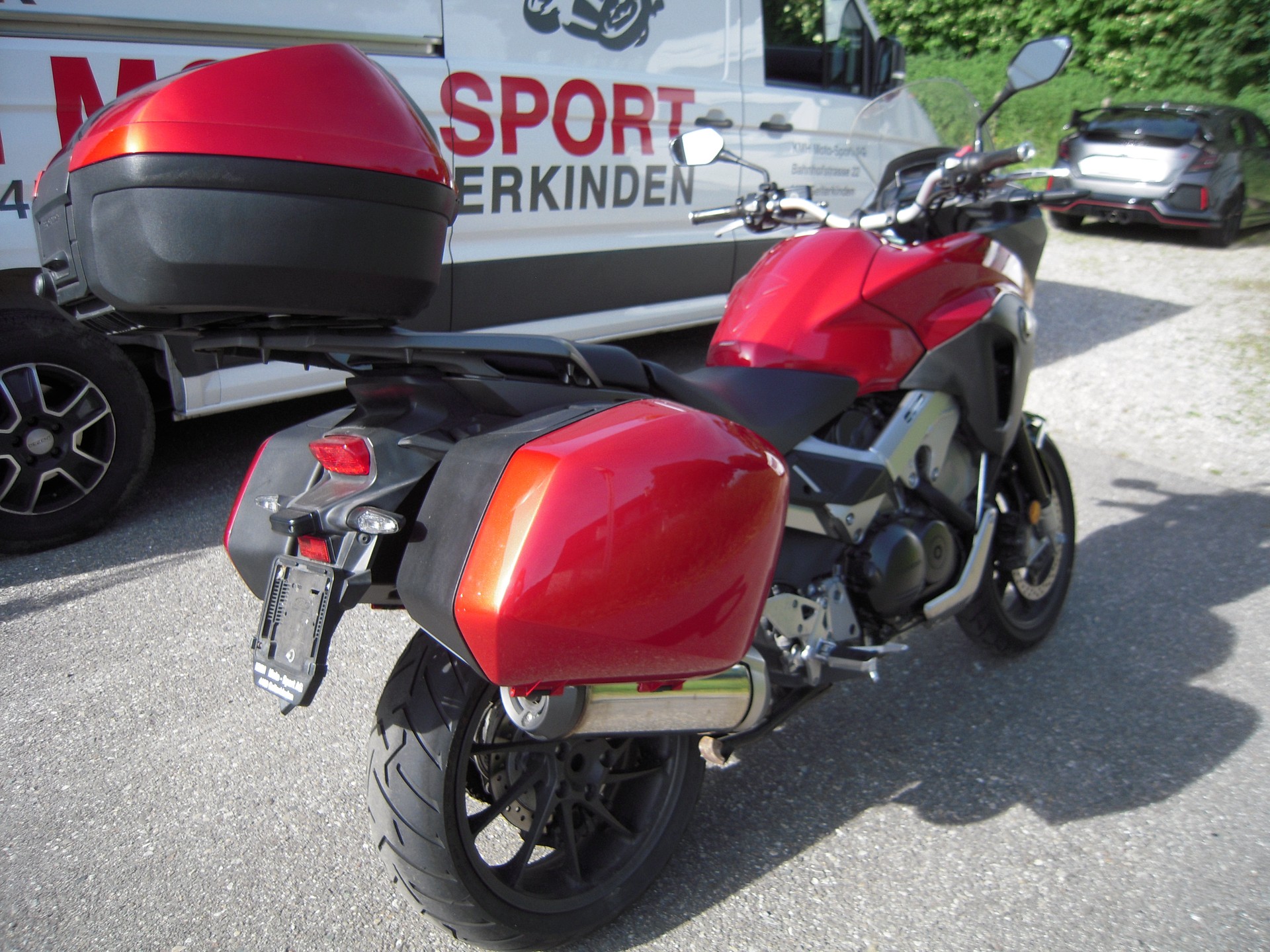 HONDA VFR 800 XA Crossrunner-image-4
