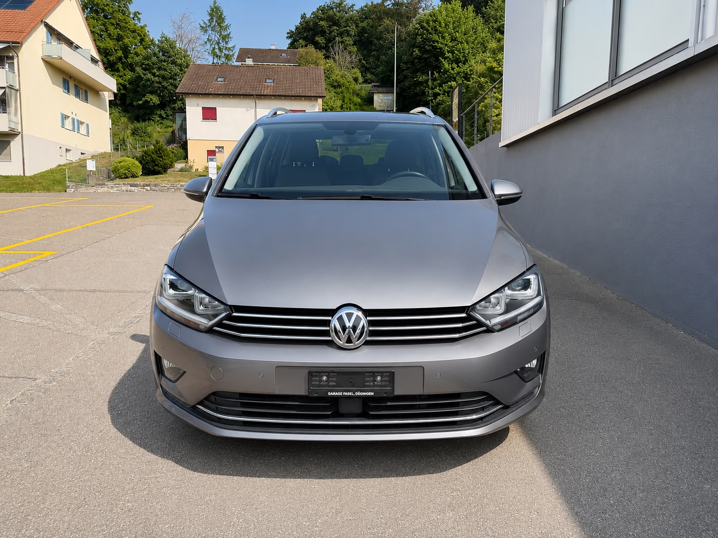 VW Golf Sportsvan 1.4 TSI Allstar R-Line DSG-image-5