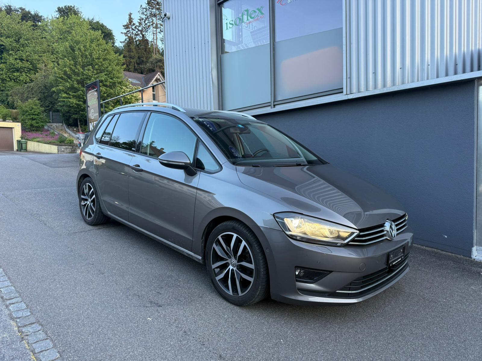 VW Golf Sportsvan 1.4 TSI Allstar R-Line DSG-image-0