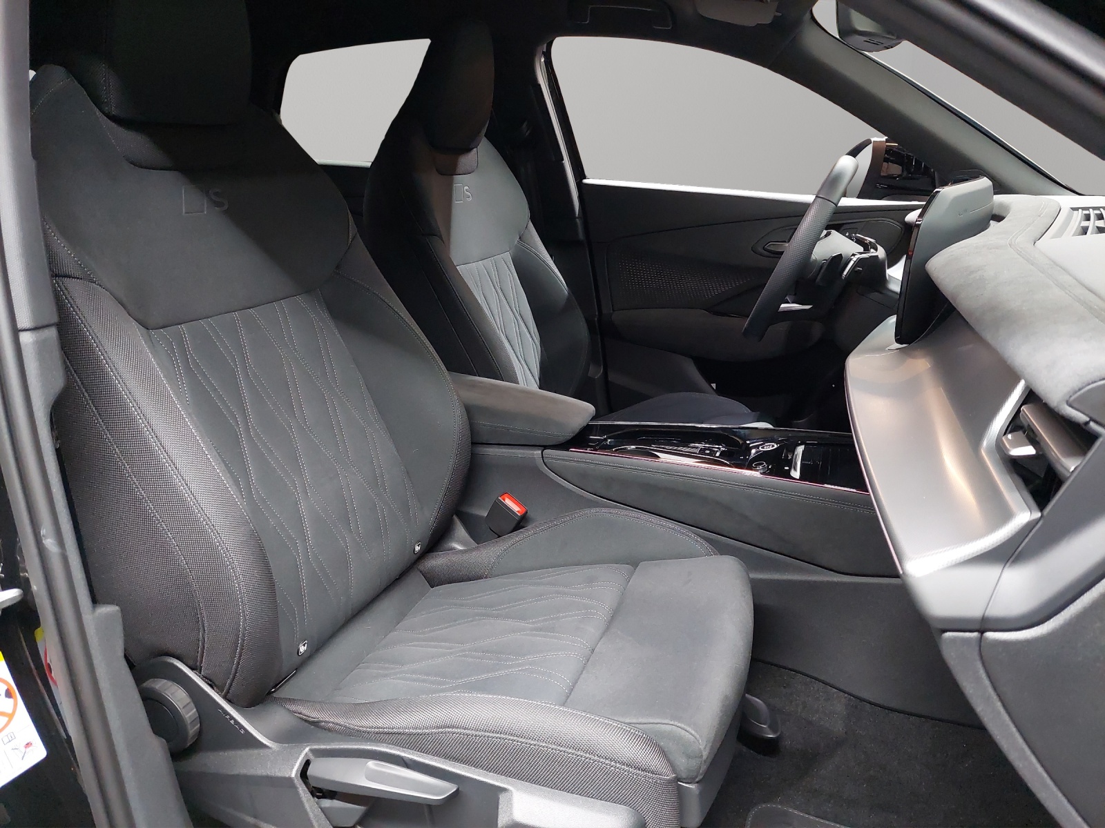 AUDI Q3 Sportback TFSI quattro 150 kW S tronic-image-8