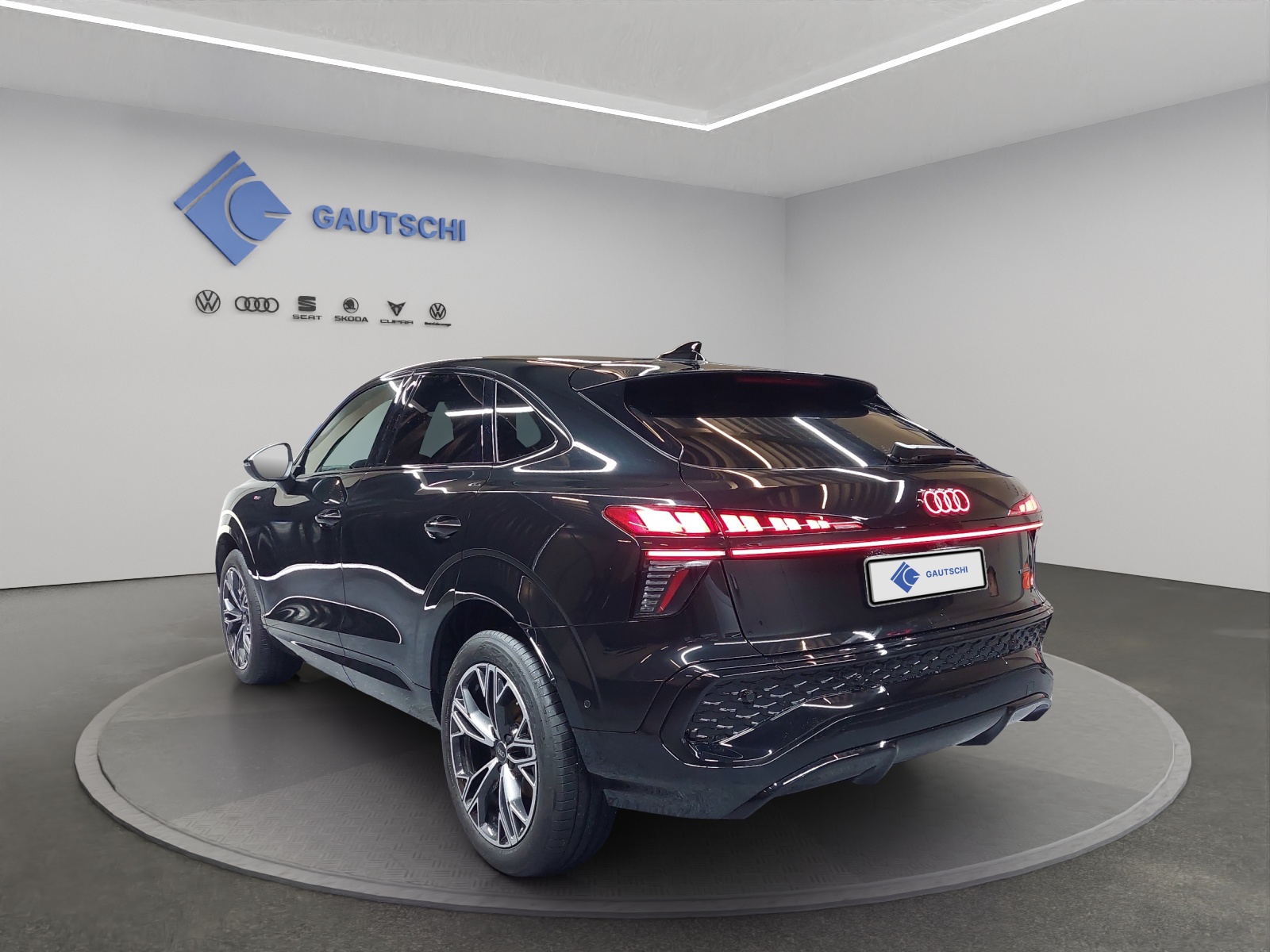 AUDI Q3 Sportback TFSI quattro 150 kW S tronic-image-2
