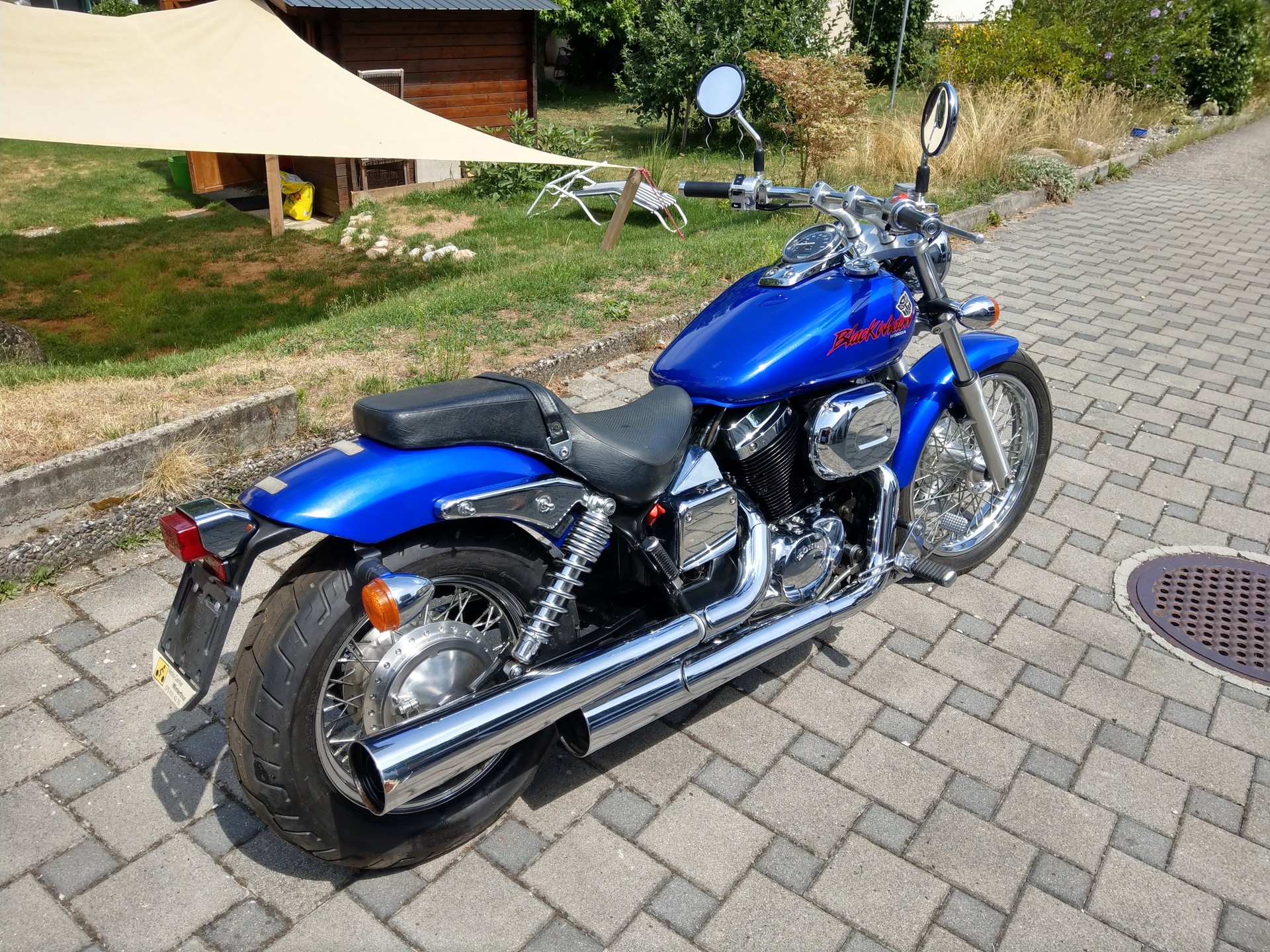 HONDA VT 750 DC Black Widow-image-3