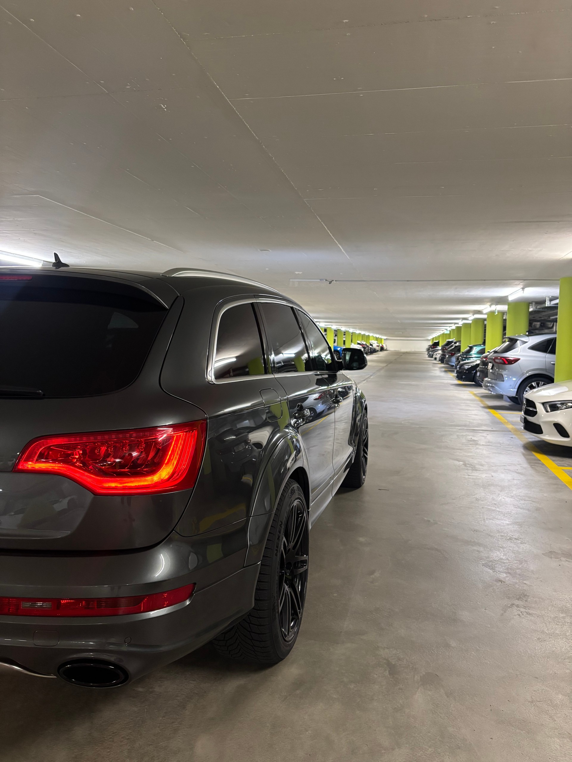 AUDI Q7 4.2 V8 TDI Quattro T-Tronic-image-3