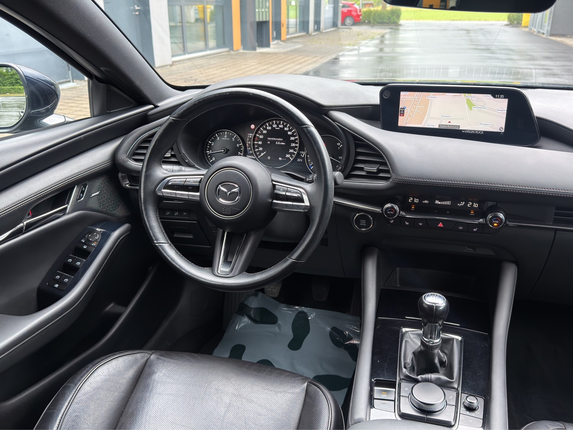 MAZDA 3 Hatchback SKYACTIV-X M Hybrid 180 Revolution AWD-image-11
