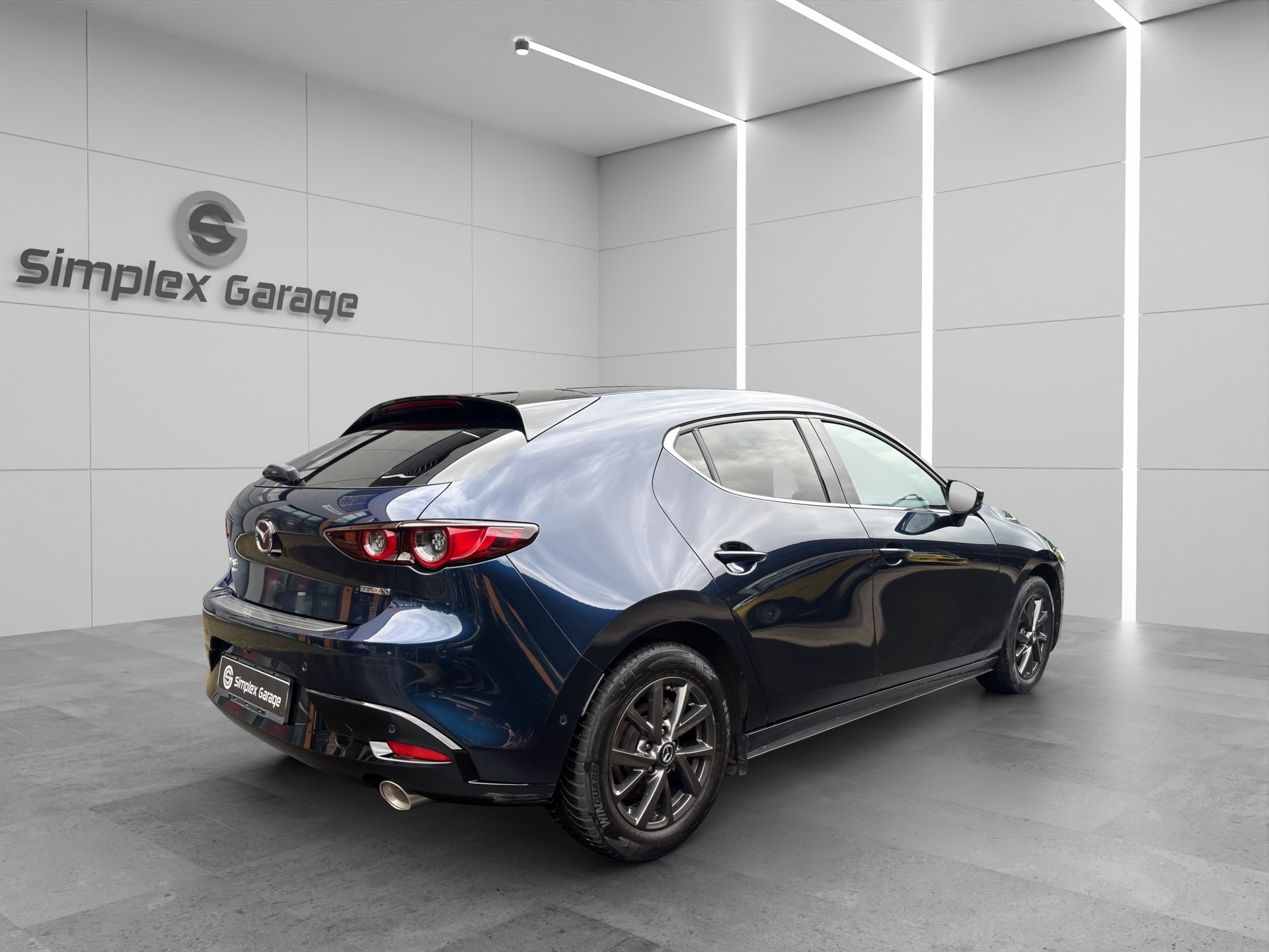 MAZDA 3 Hatchback SKYACTIV-X M Hybrid 180 Revolution AWD-image-4