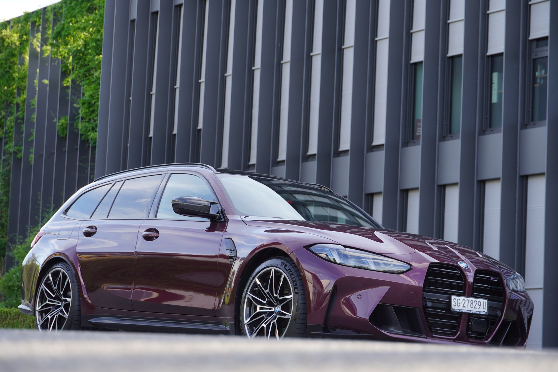 BMW M3 Touring xDrive Competition M //Wildberry Metallic//-image-1