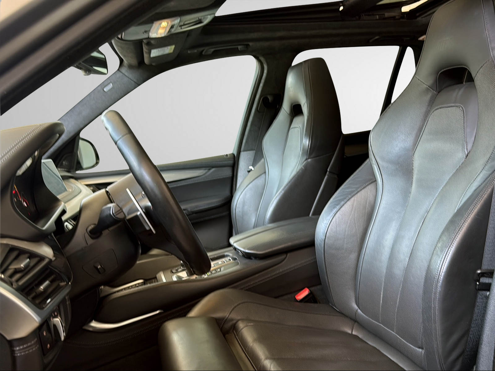 BMW X5M Steptronic-image-11