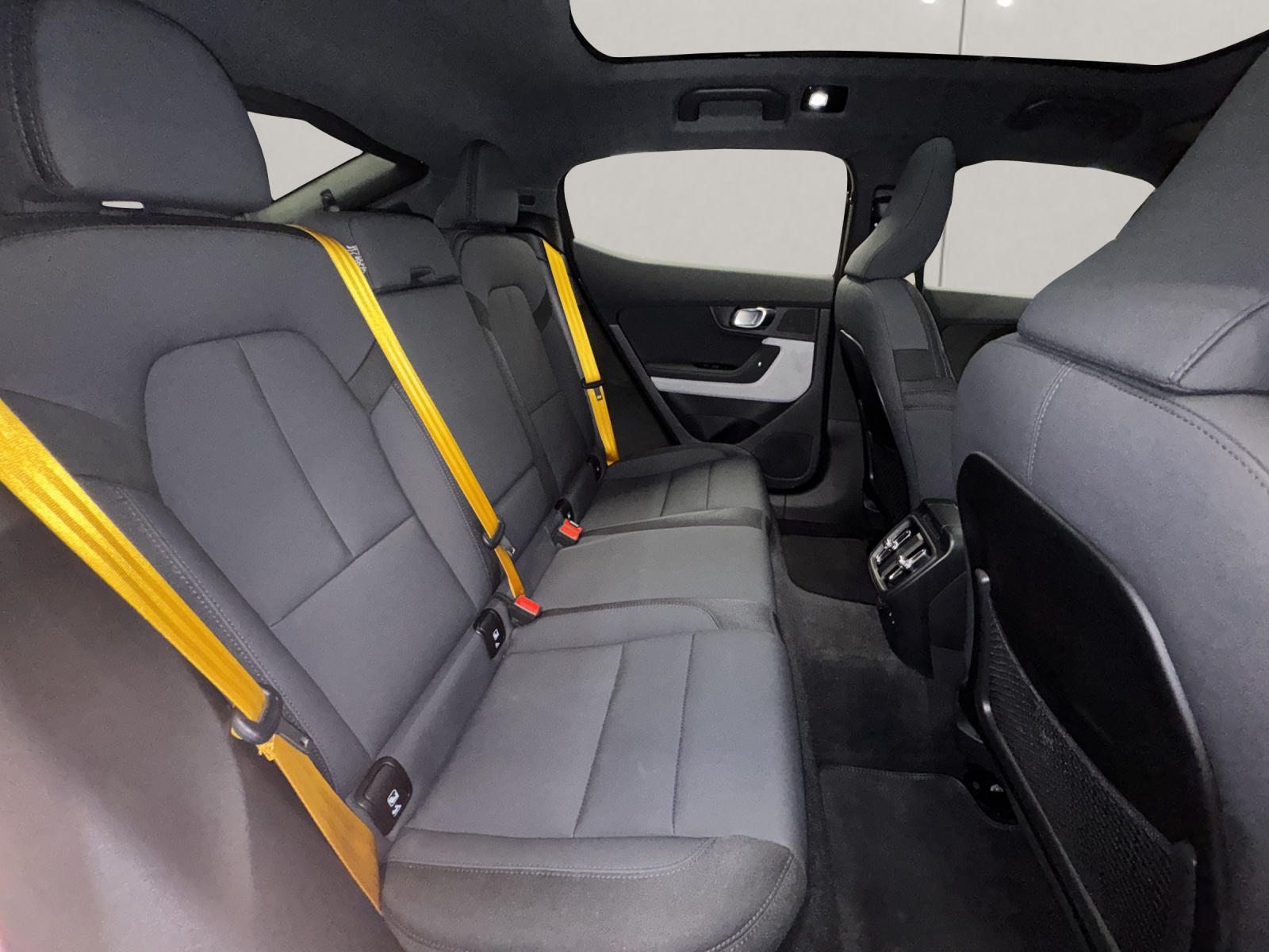POLESTAR 2 Long Range Dual Motor Performance-image-13