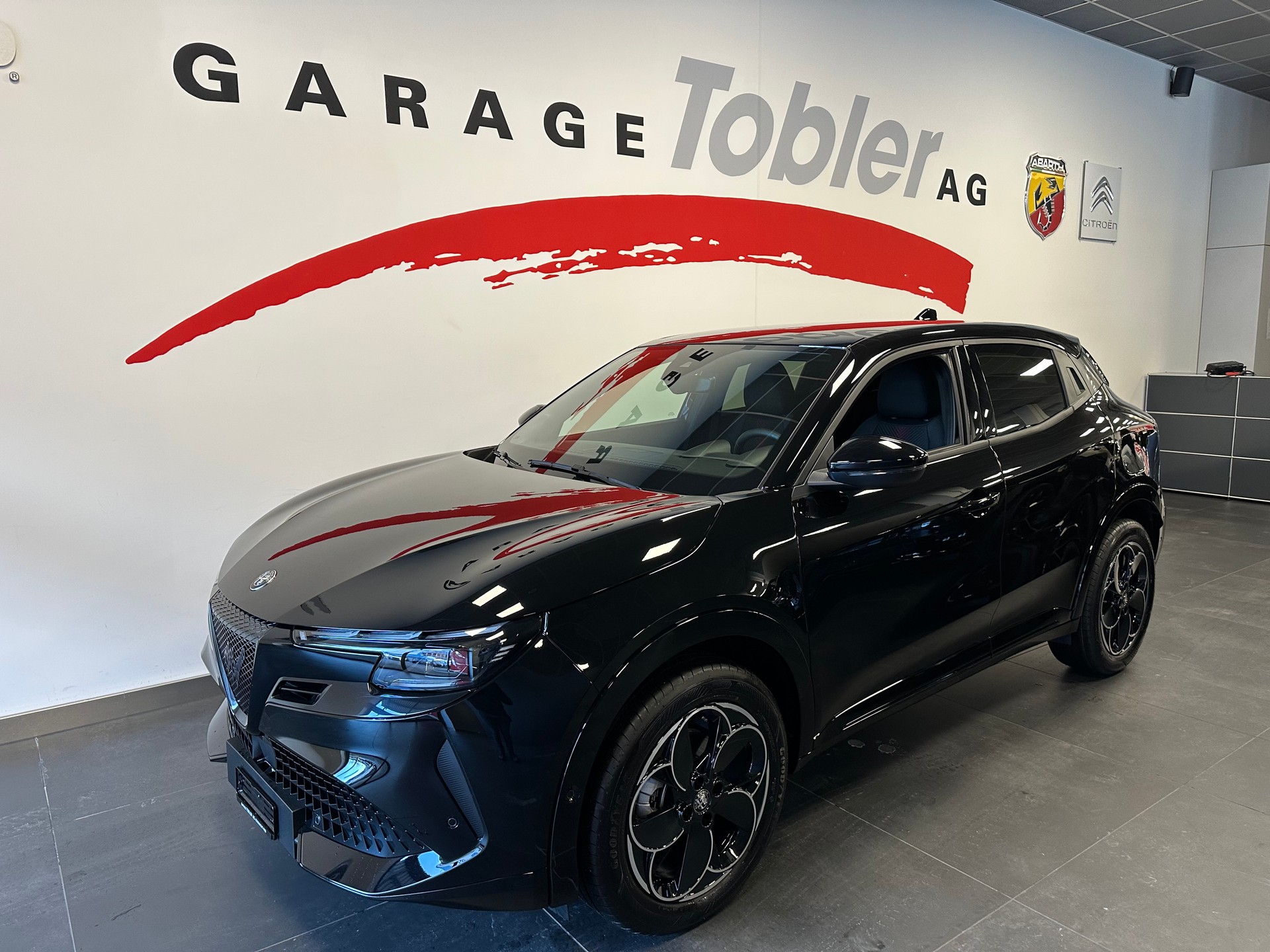 ALFA ROMEO Junior 1.2 48V Hybrid Q4-image-1