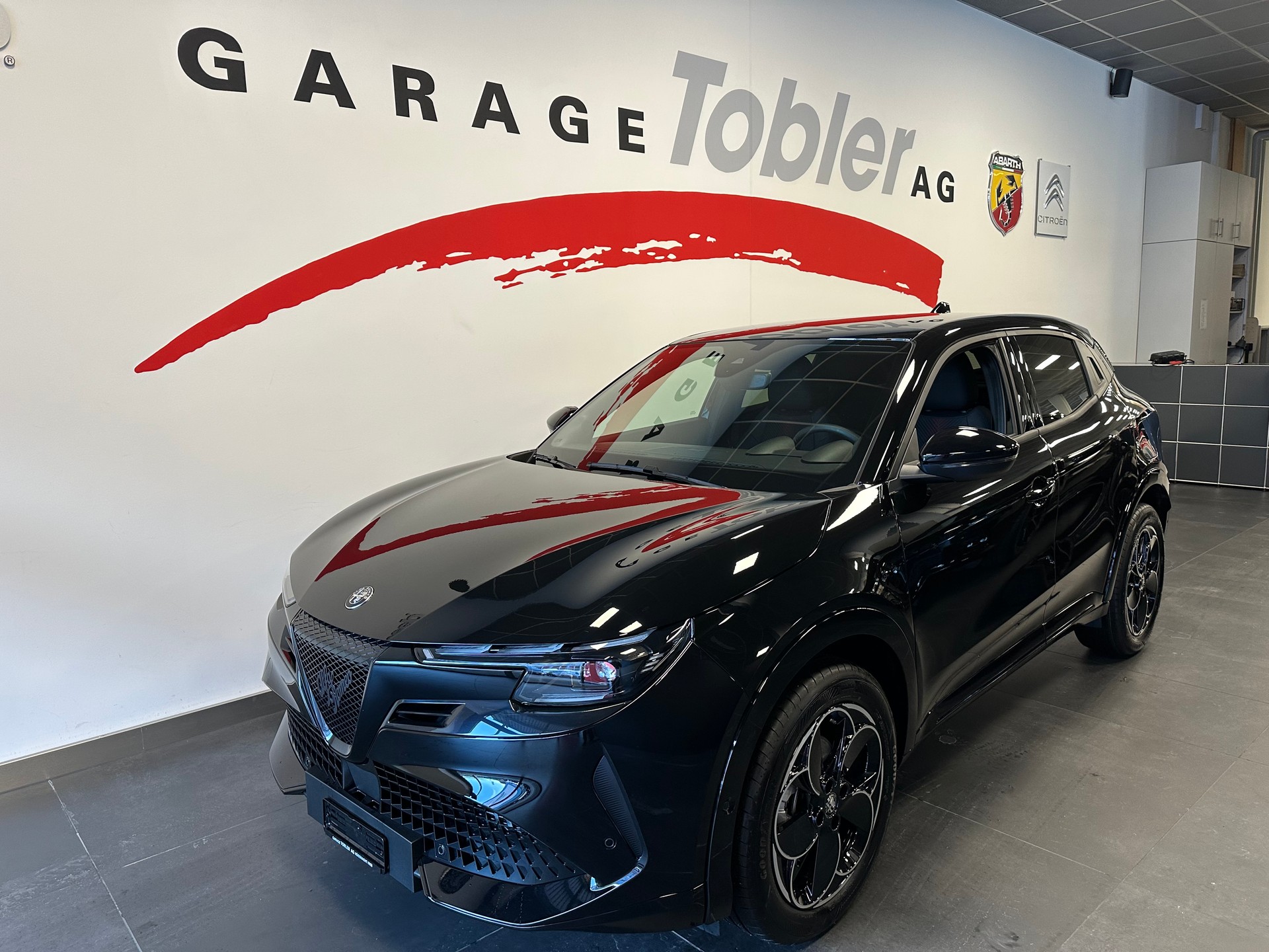 ALFA ROMEO Junior 1.2 48V Hybrid Q4-image-2