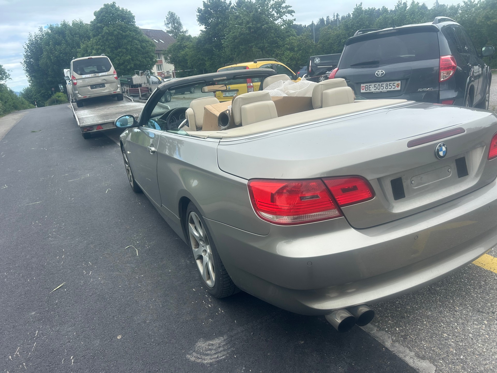 BMW 325i Cabriolet-image-5