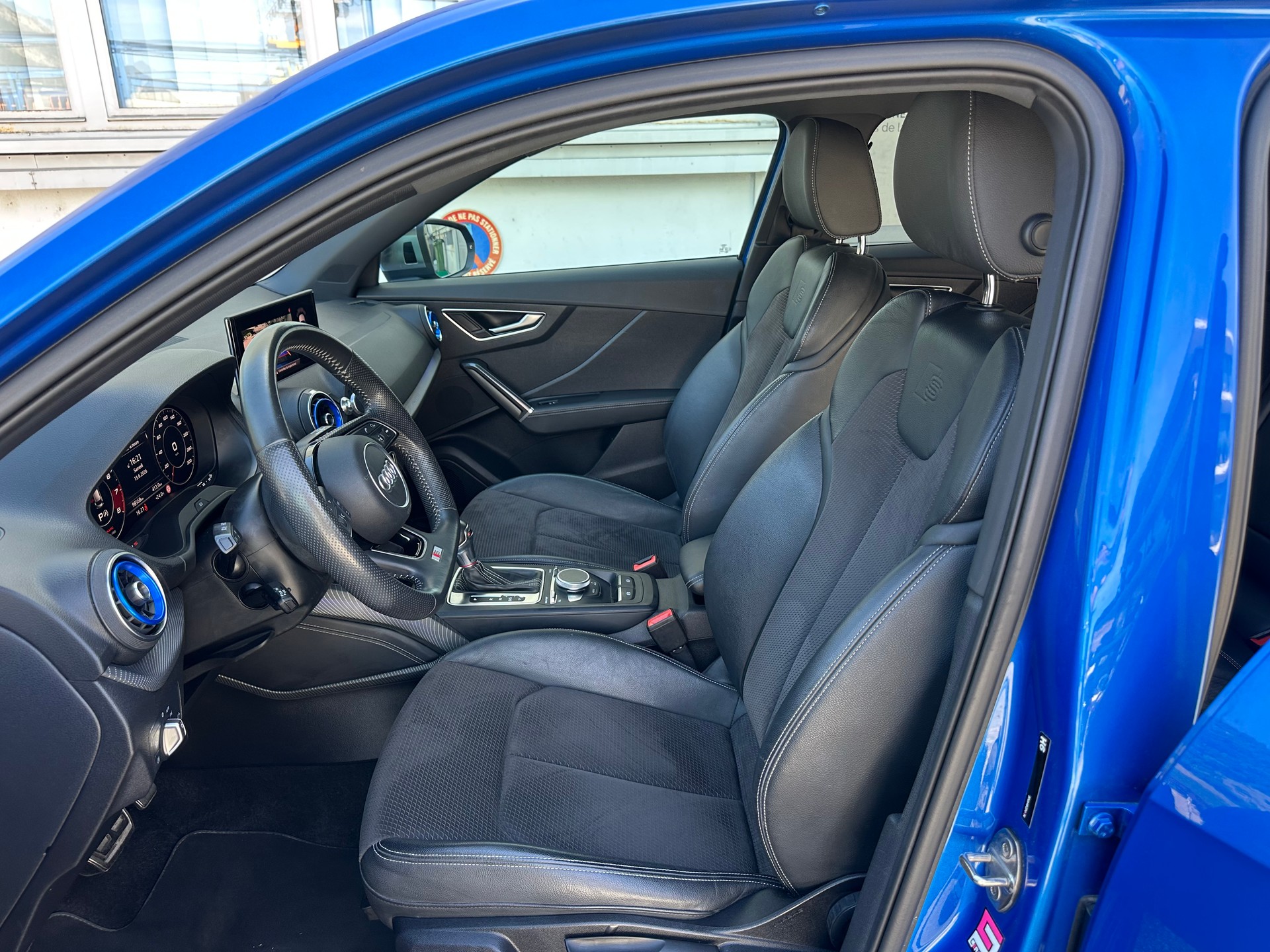 AUDI SQ2 TFSI quattro S-tronic-image-8