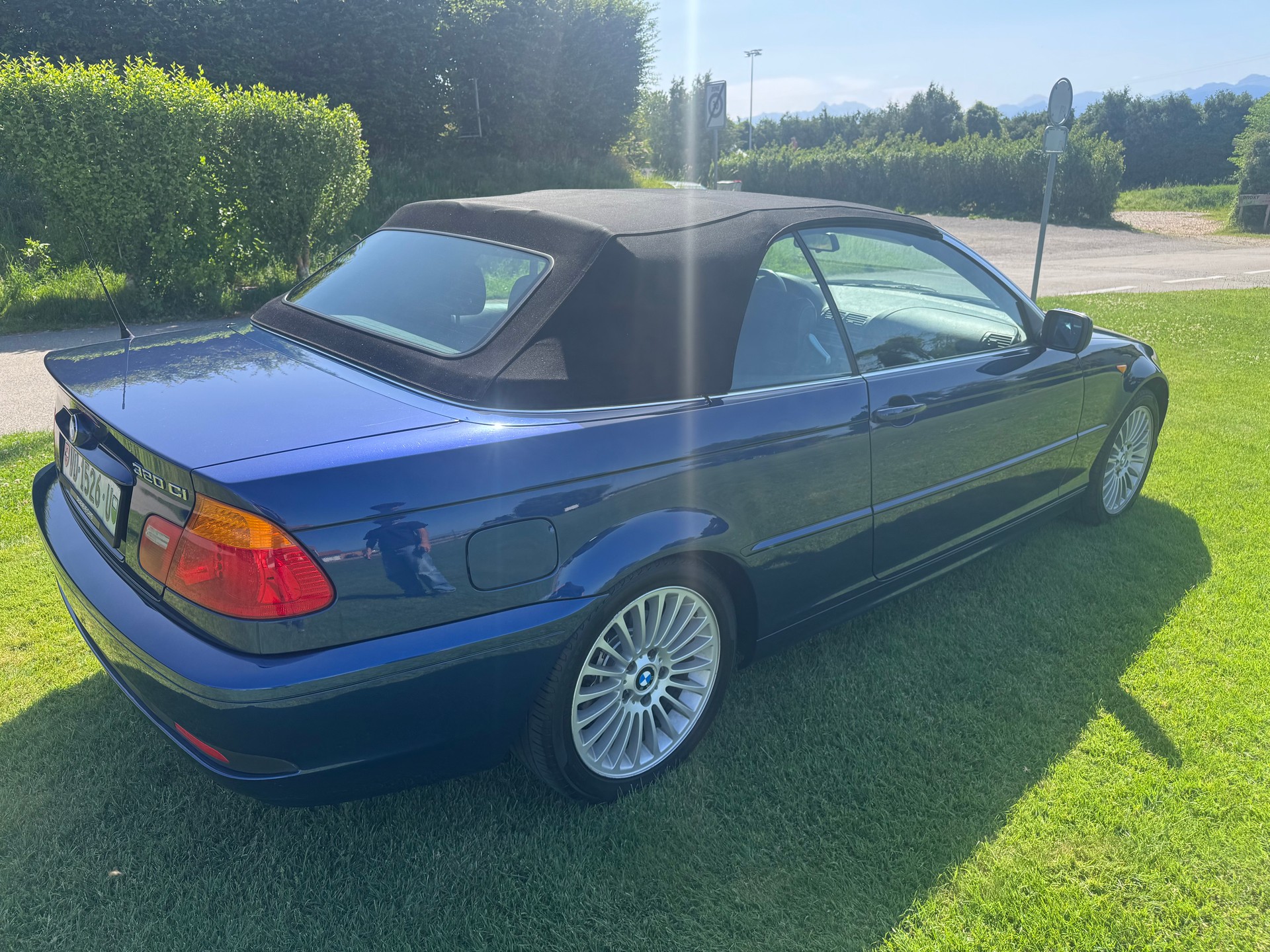 BMW 320Ci Cabriolet-image-9