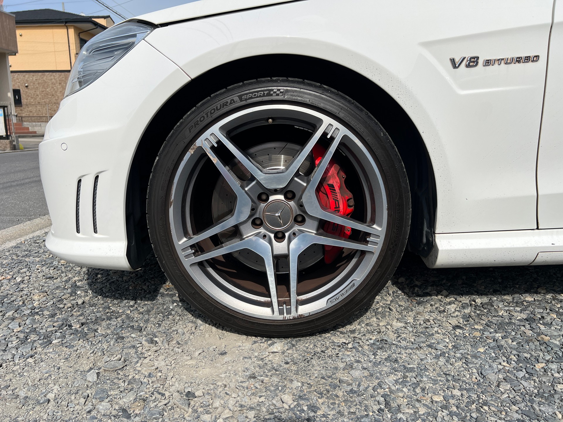 MERCEDES-BENZ E 63 CGI AMG 7G-Tronic-image-12