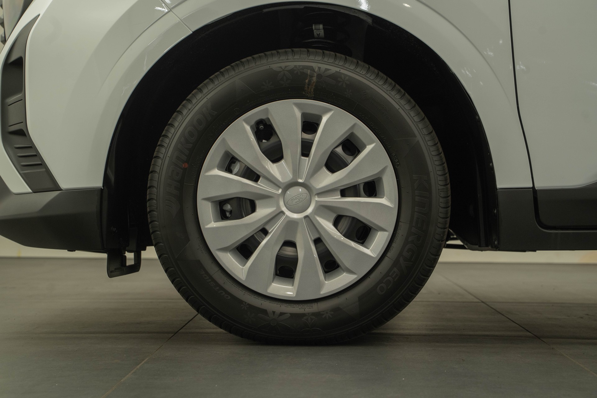 FORD Tourneo Courier 1.0 EcoBoost Trend-image-14