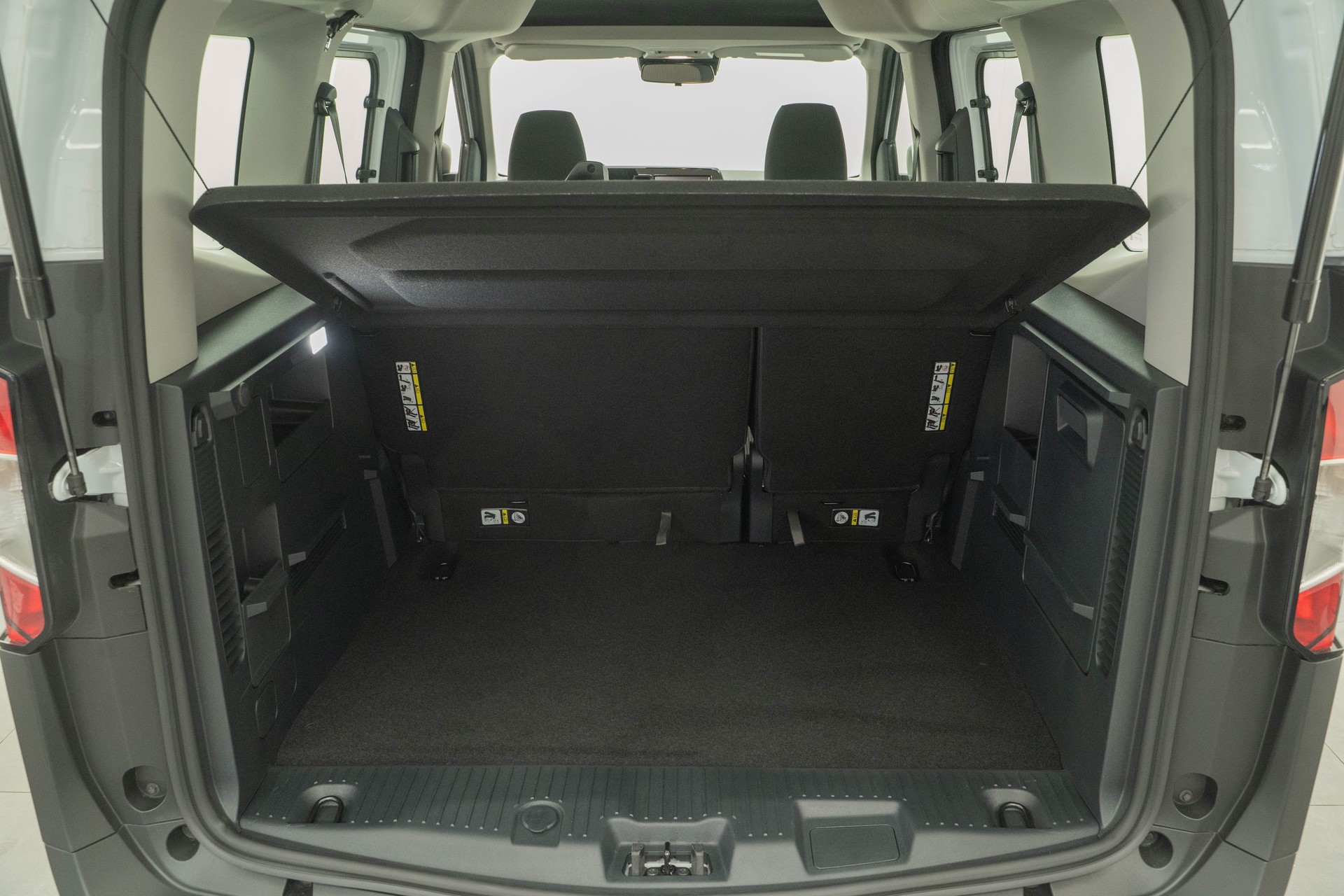FORD Tourneo Courier 1.0 EcoBoost Trend-image-4
