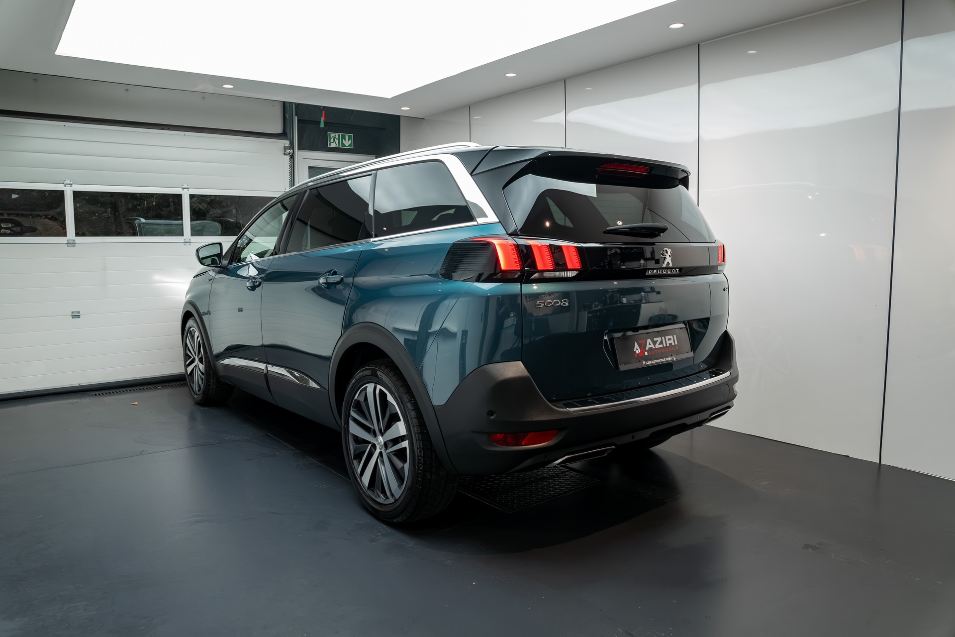 PEUGEOT 5008 2.0 BlueHDi GT EAT-image-5