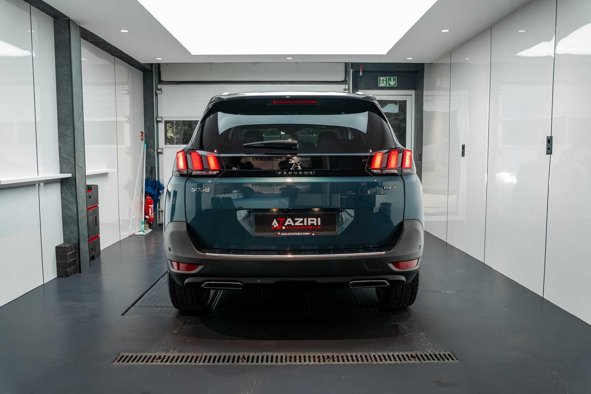 PEUGEOT 5008 2.0 BlueHDi GT EAT-image-4