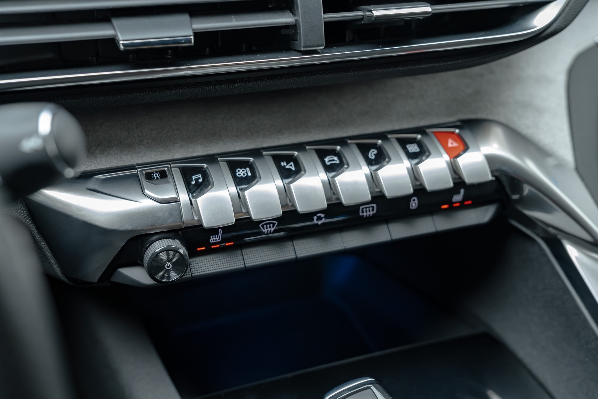 PEUGEOT 5008 2.0 BlueHDi GT EAT-image-10