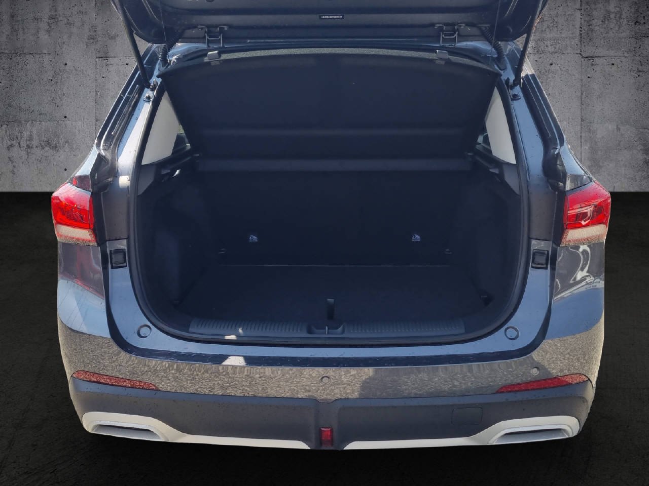 MG ZS 1.5 Hybrid+ Luxury-image-8