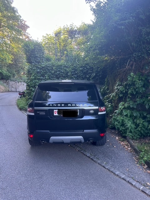 LAND ROVER 3.0 SDV6 Autobiography-image-2