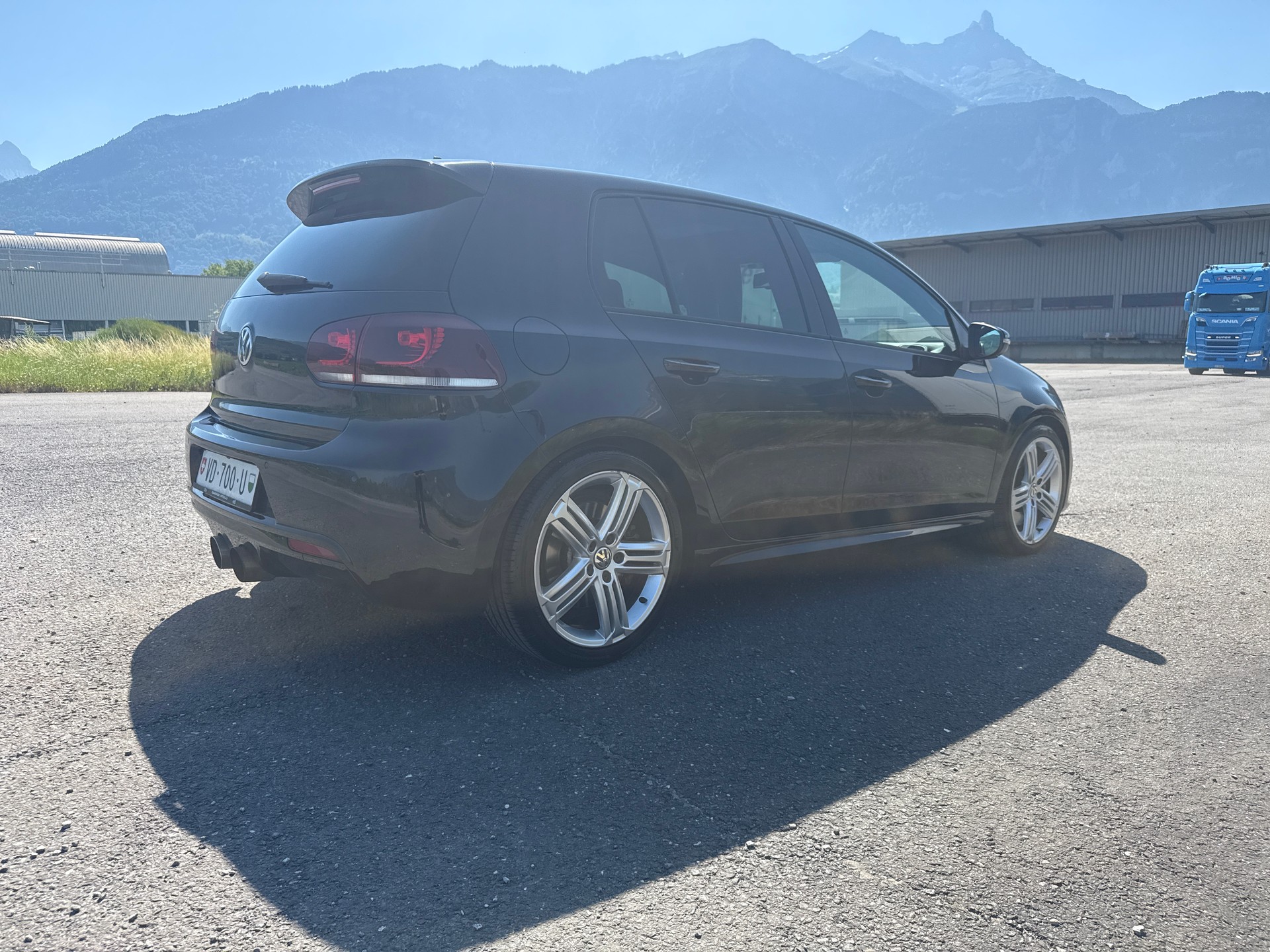 VW Golf 2.0 TSI R 4Motion DSG-image-3