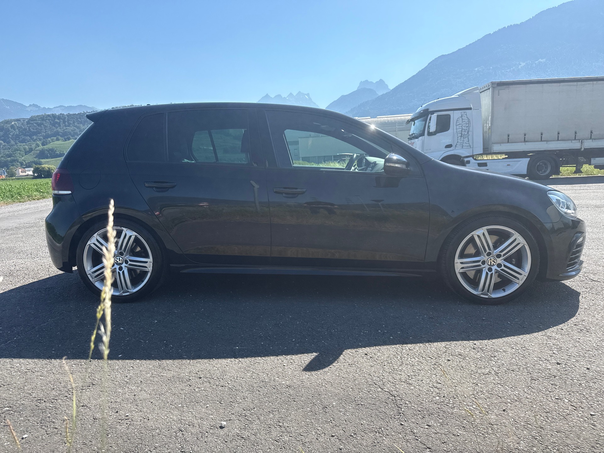 VW Golf 2.0 TSI R 4Motion DSG-image-4