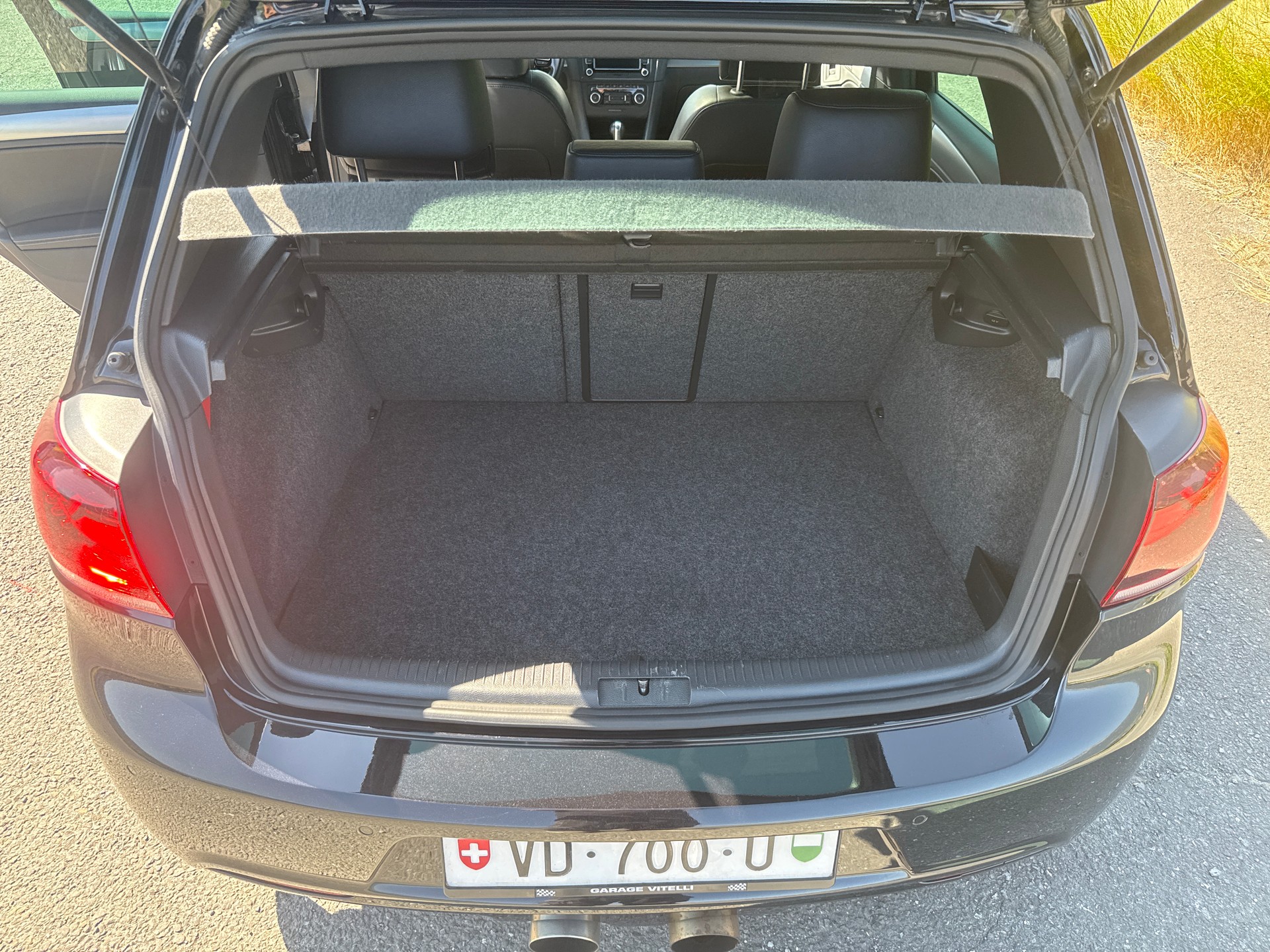 VW Golf 2.0 TSI R 4Motion DSG-image-13