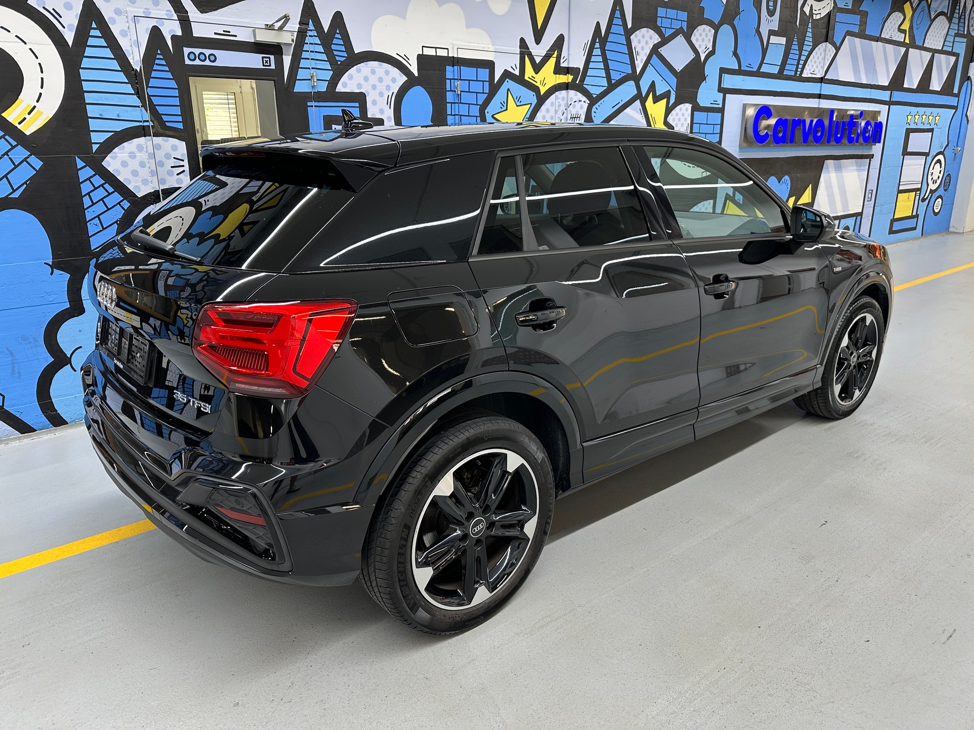 AUDI Q2 35 TFSI S line S-tronic-image-3