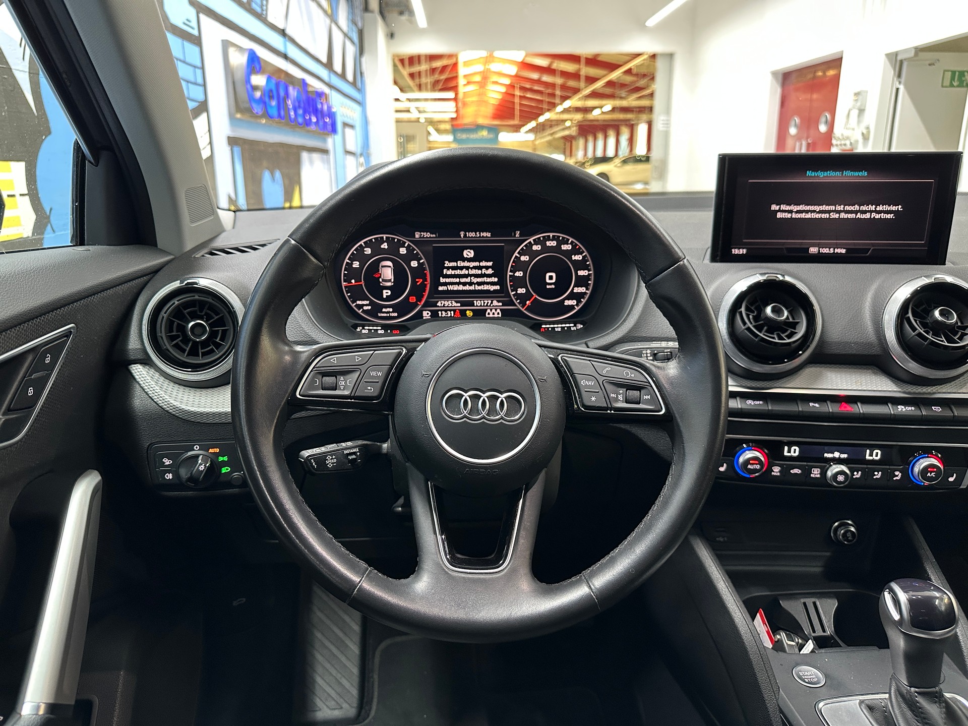 AUDI Q2 35 TFSI S line S-tronic-image-10