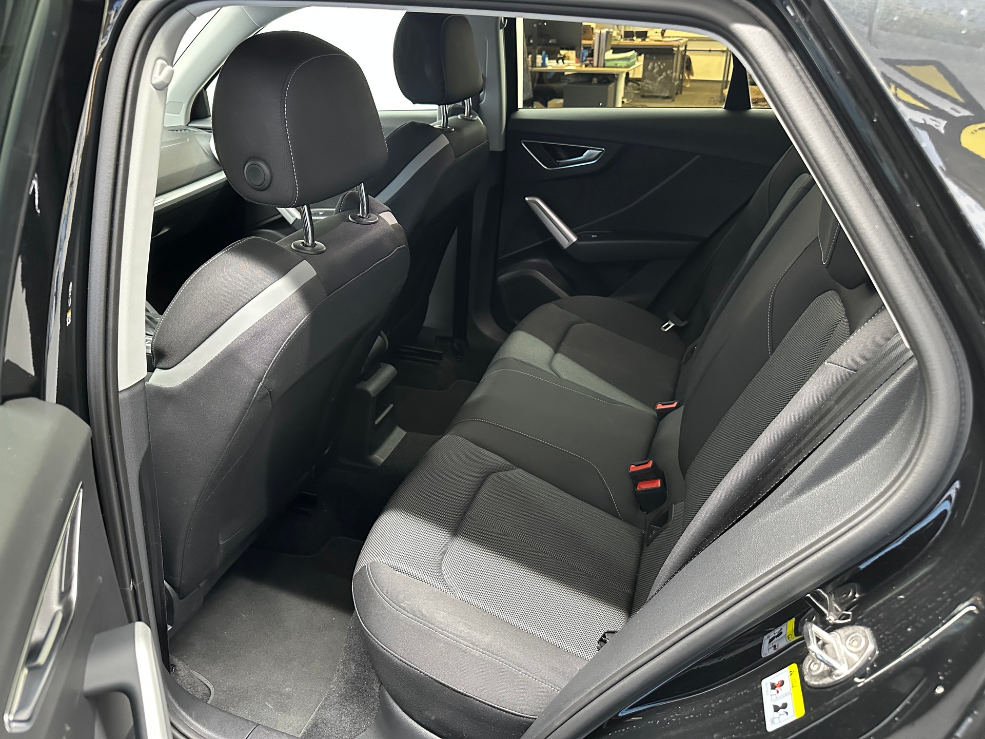 AUDI Q2 35 TFSI S line S-tronic-image-8
