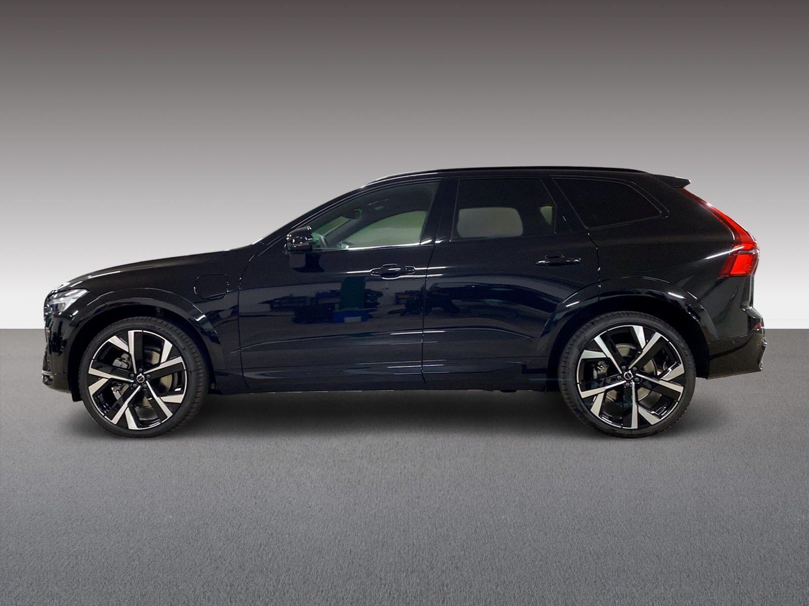VOLVO XC60 2.0 T8 TE Black Edition eAWD-image-3