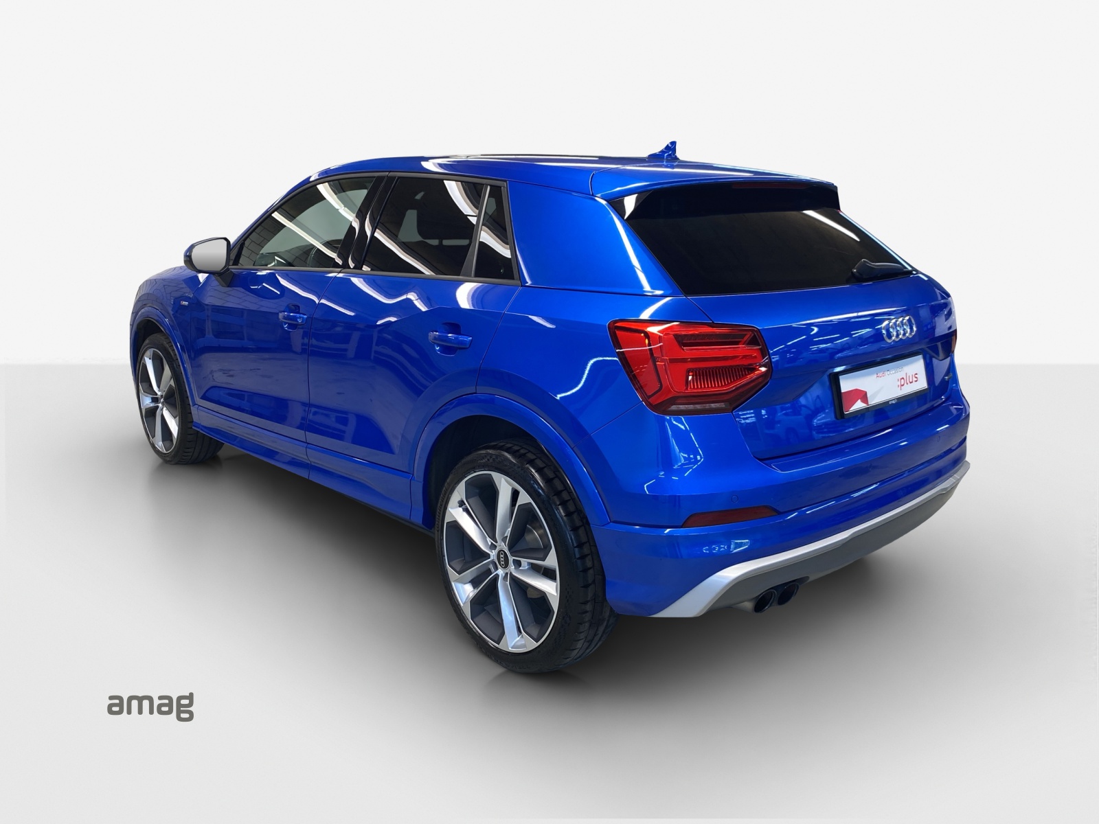 AUDI Q2 2.0 TFSI sport quattro S-tronic-image-2