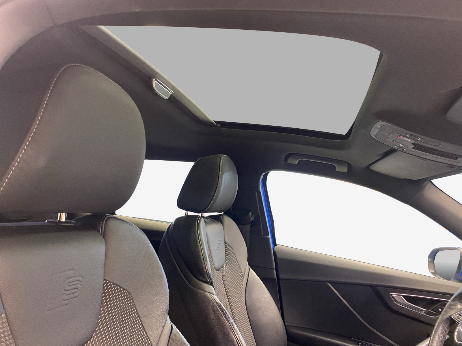 AUDI Q2 2.0 TFSI sport quattro S-tronic-image-13
