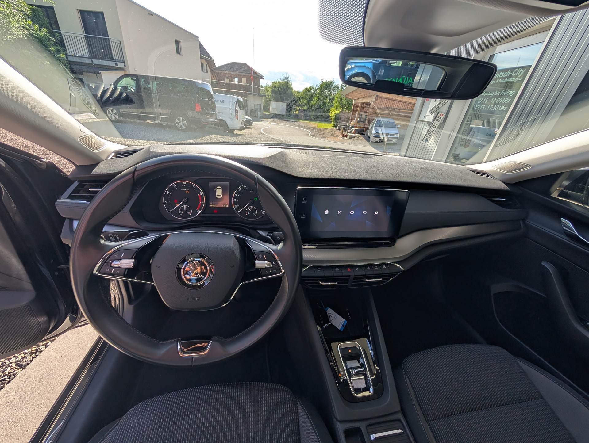 SKODA Octavia Combi 1.0 TSI mHEV DSG Ambition-image-5