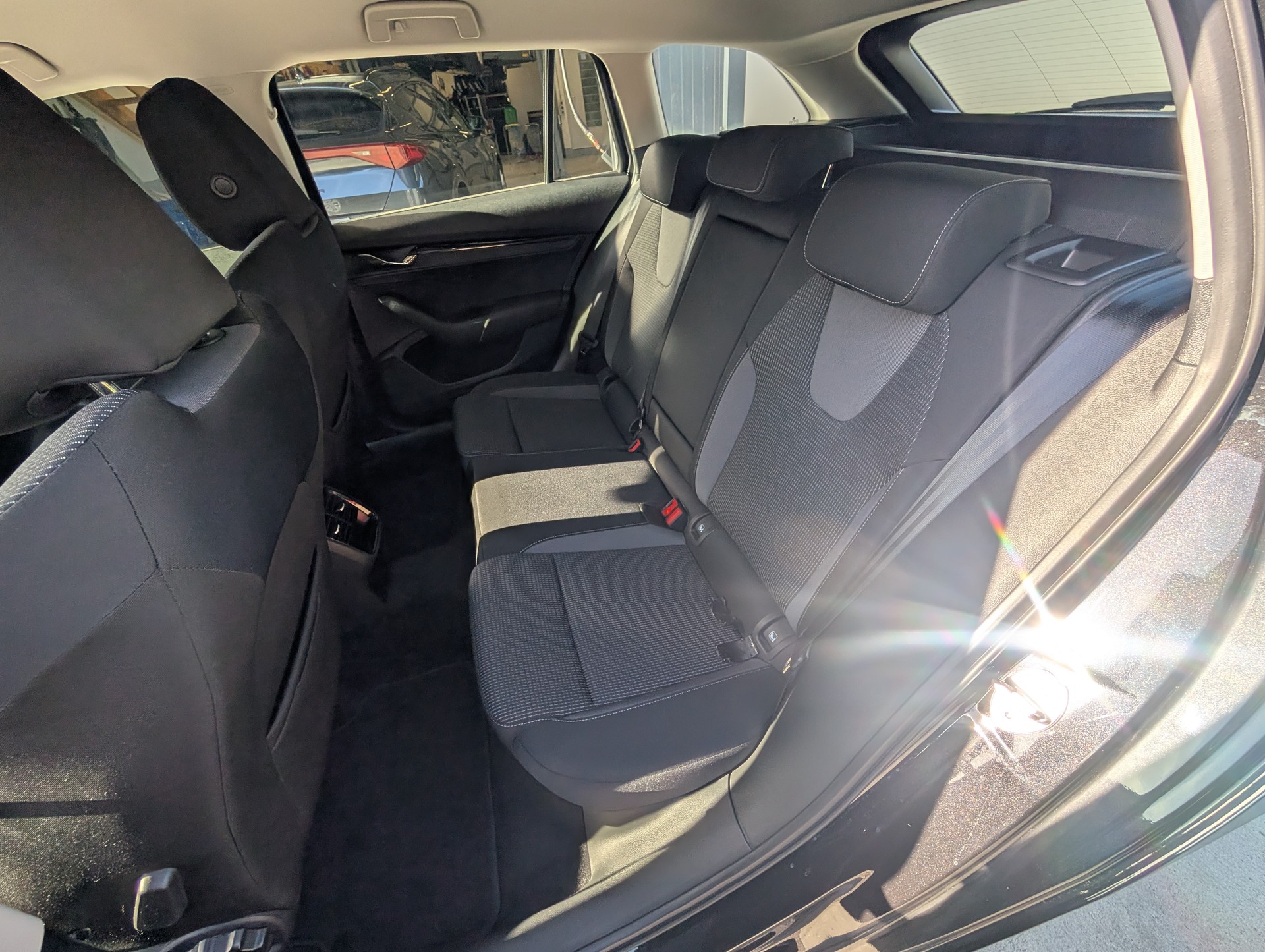 SKODA Octavia Combi 1.0 TSI mHEV DSG Ambition-image-7