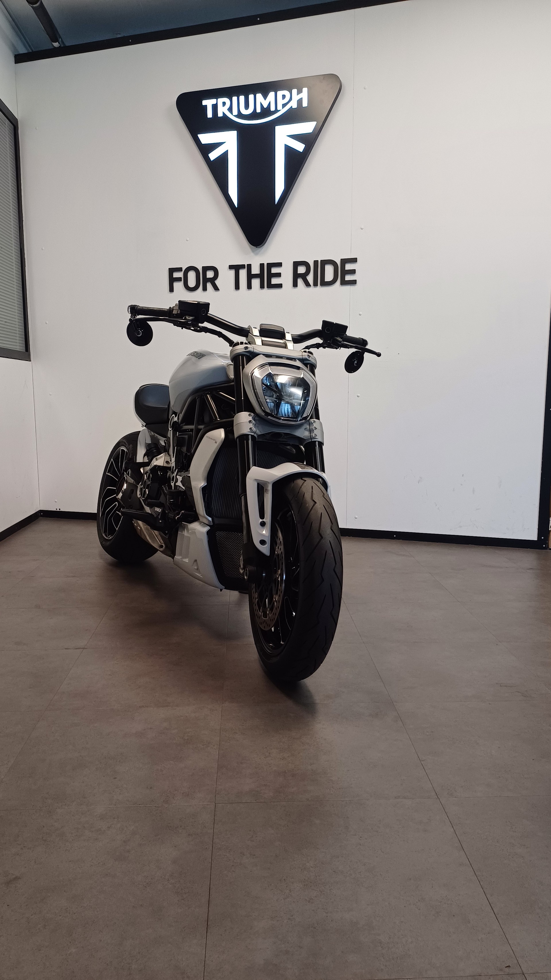 DUCATI XDiavel 1260 S-image-1