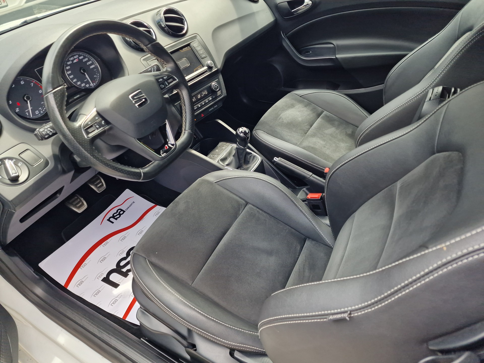 SEAT Ibiza SC 1.8 TSI Cupra-image-6