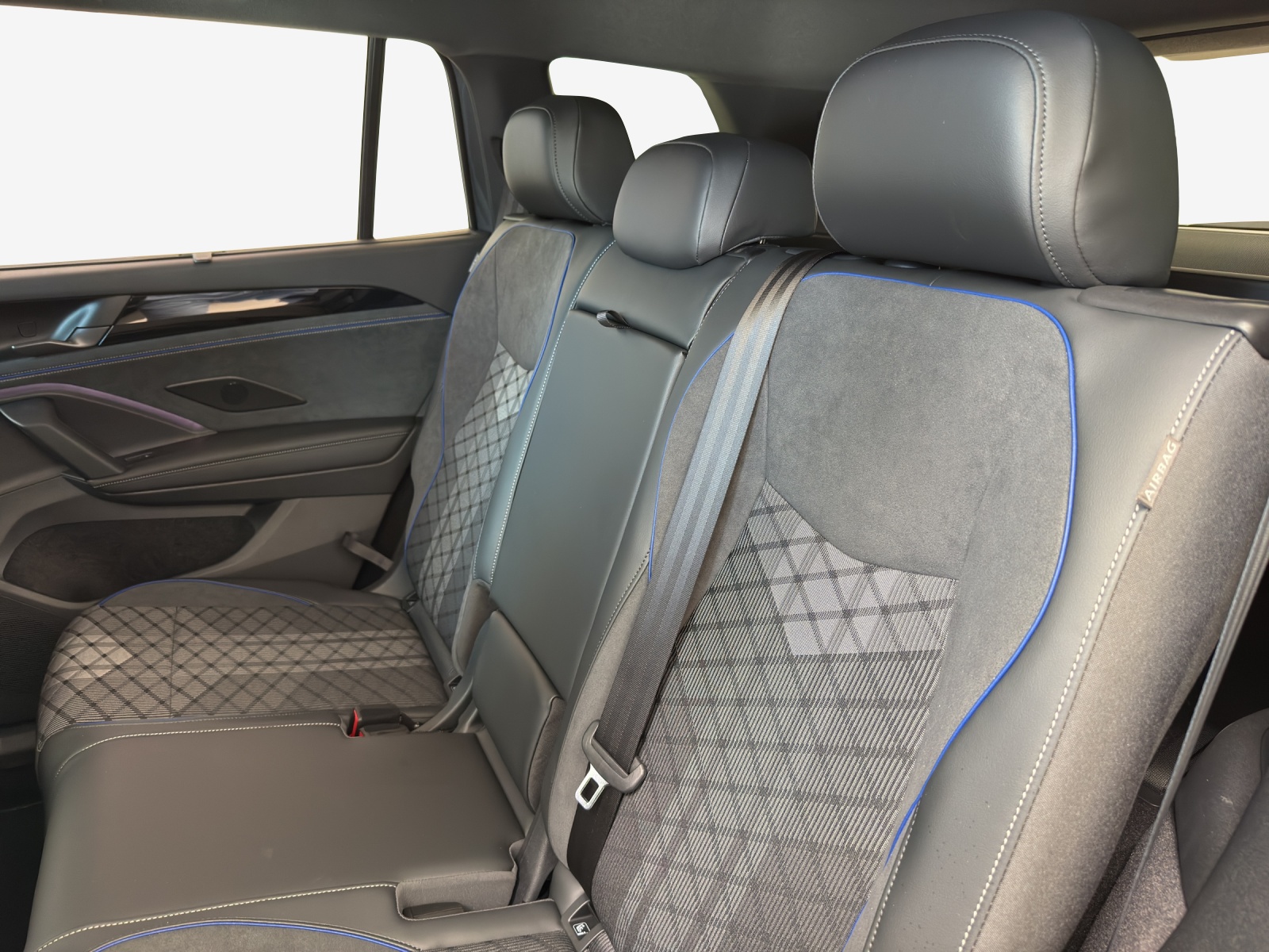 VW Tayron 2.0 TSI R-Line DSG 4Motion-image-11