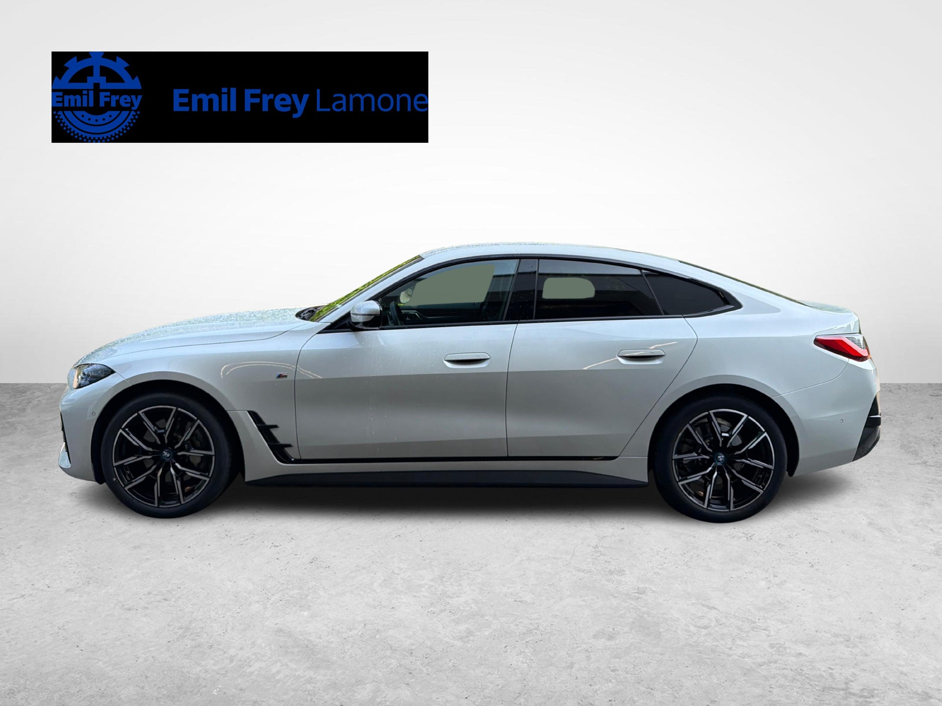 BMW i4 eDrive40-image-4
