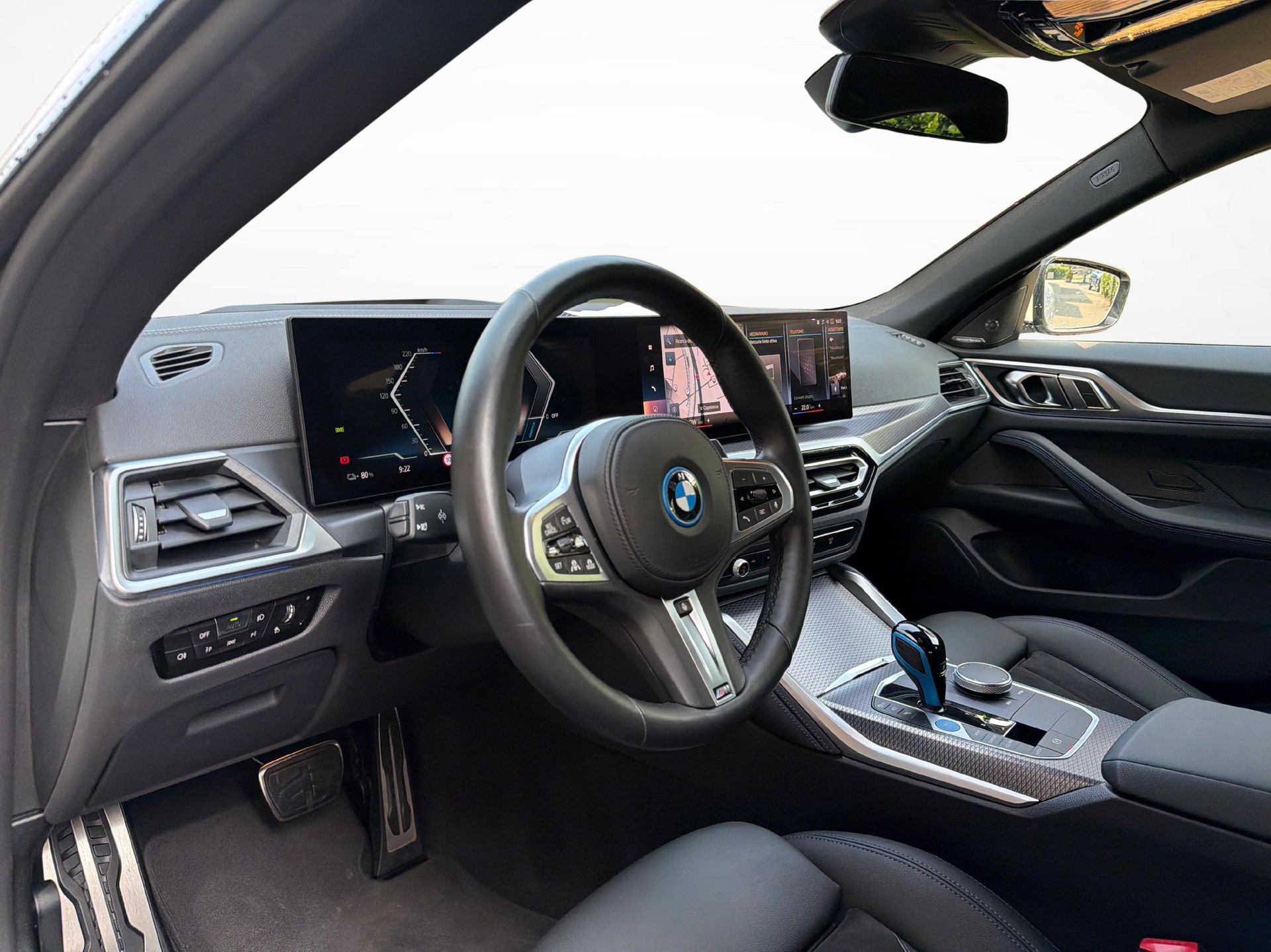 BMW i4 eDrive40-image-20