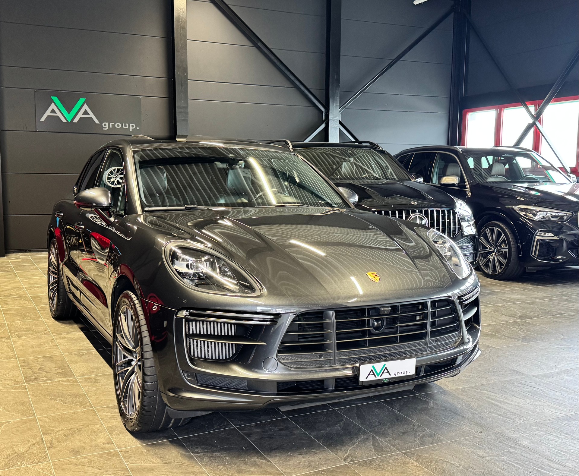 PORSCHE Macan Turbo PDK *FACELIFT*-image-9