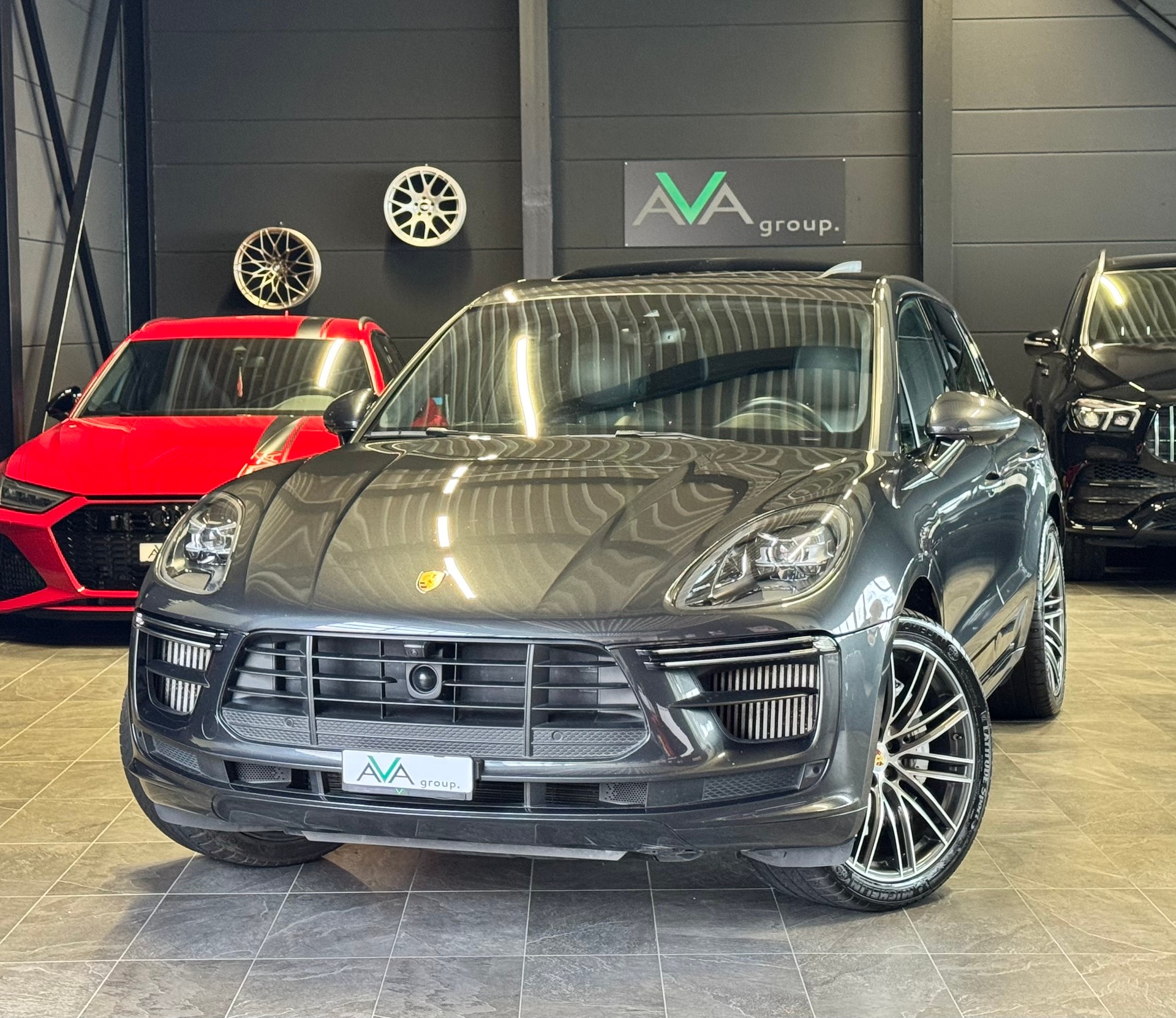 PORSCHE Macan Turbo PDK *FACELIFT*-image-1