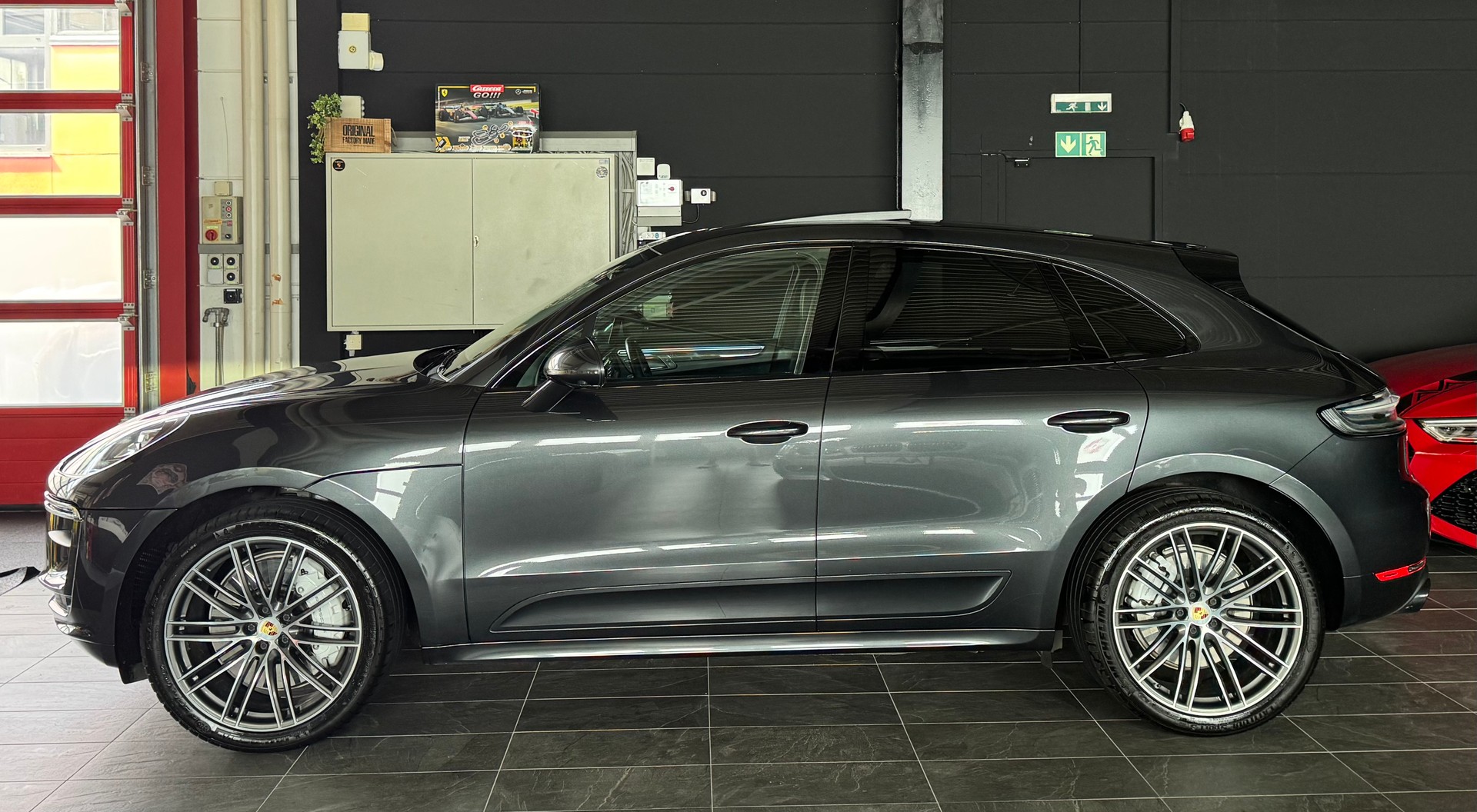 PORSCHE Macan Turbo PDK *FACELIFT*-image-4