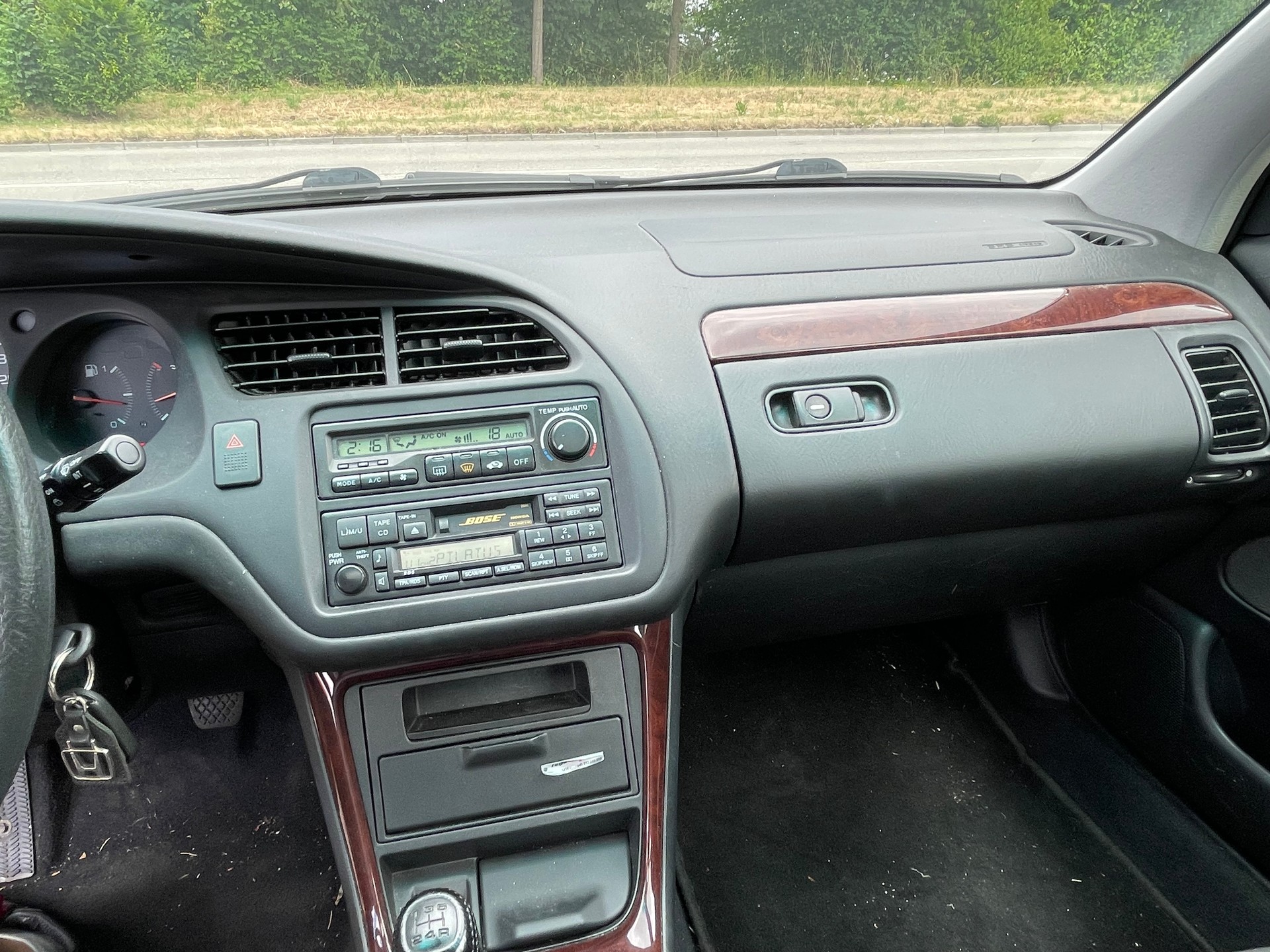 HONDA Accord 2.0i ES-image-10
