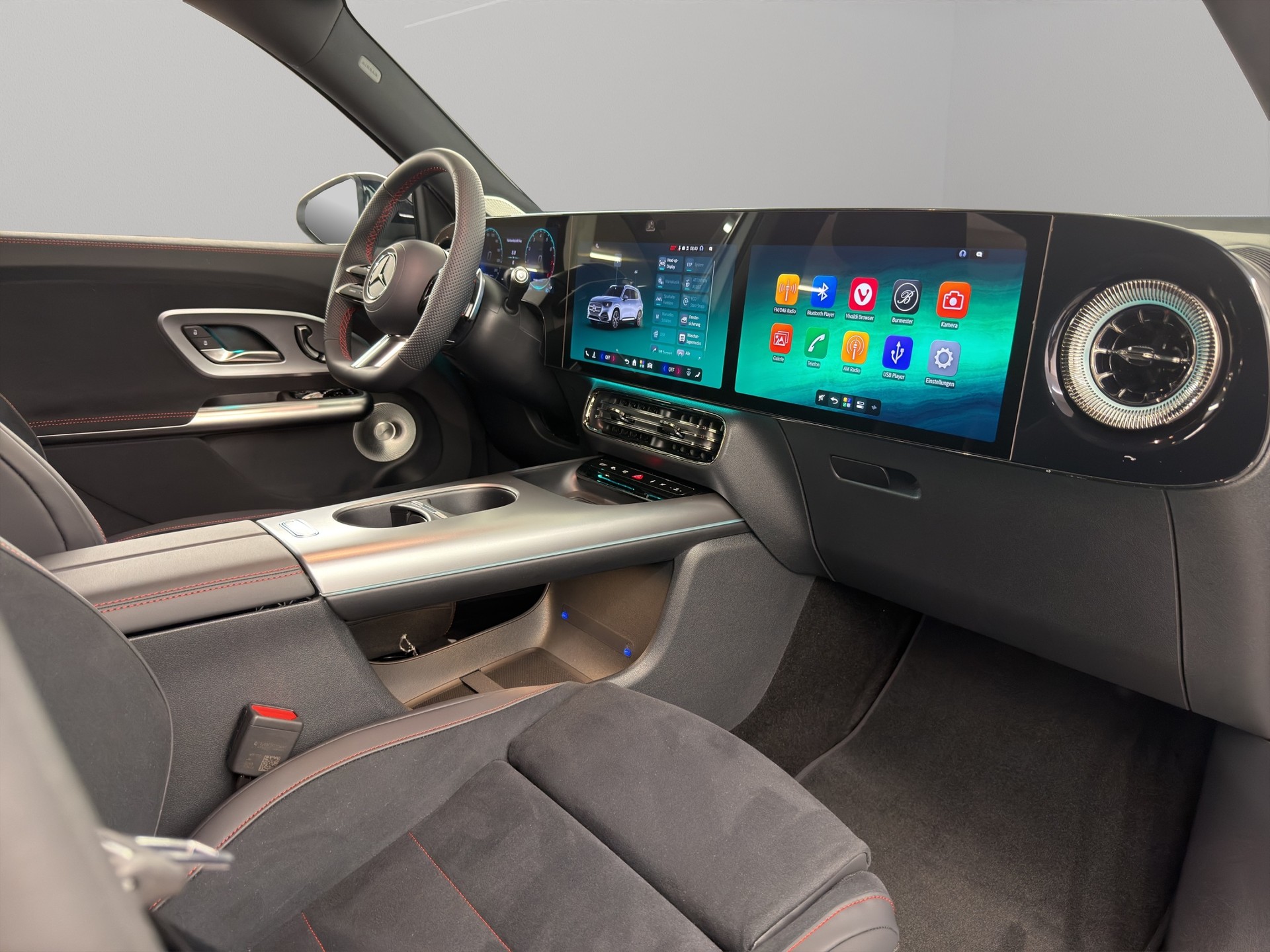 MERCEDES-BENZ GLB 220 4matic-image-14